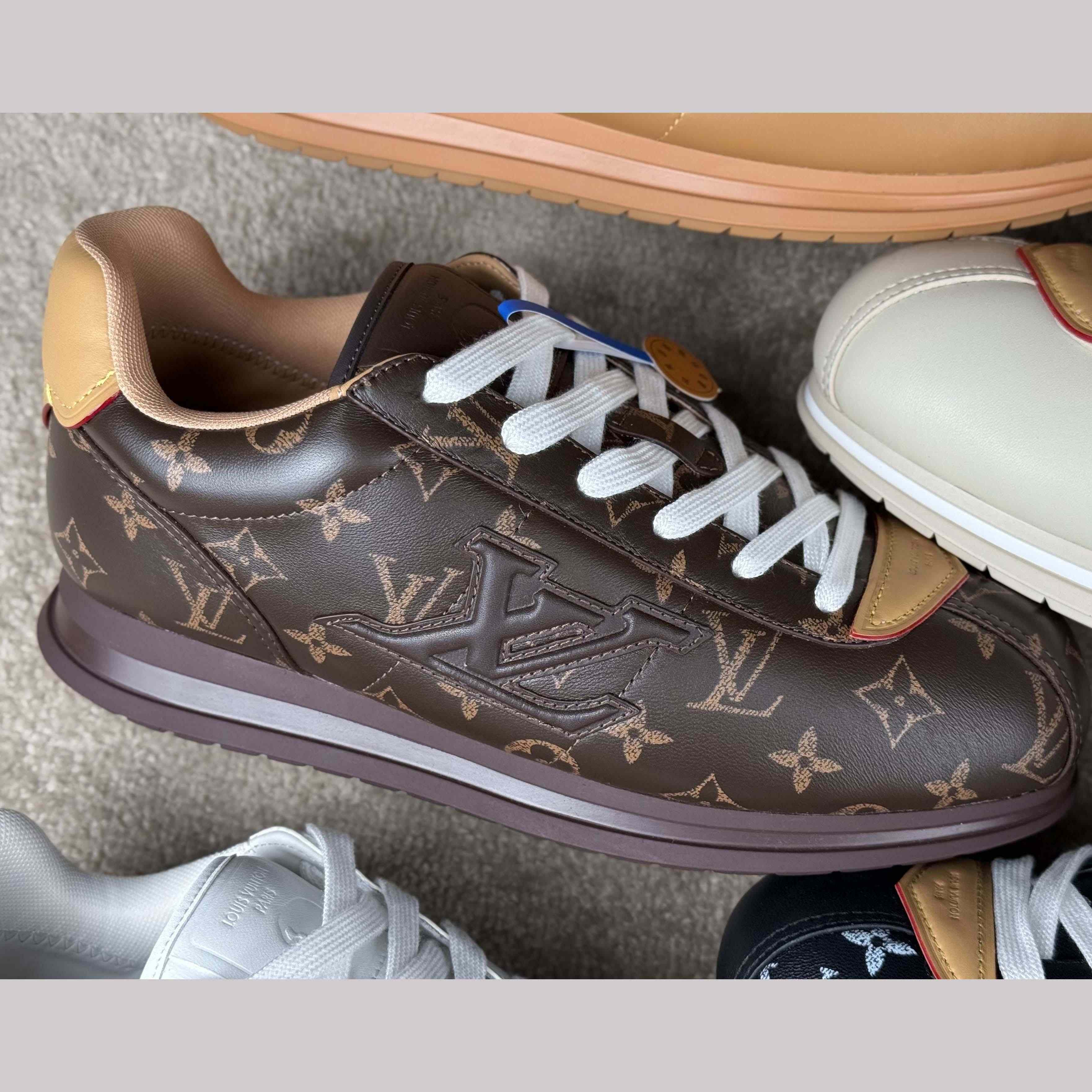 Louis Vuitton LV BUTTERSOFT Sneaker    1AIKVD - DesignerGu