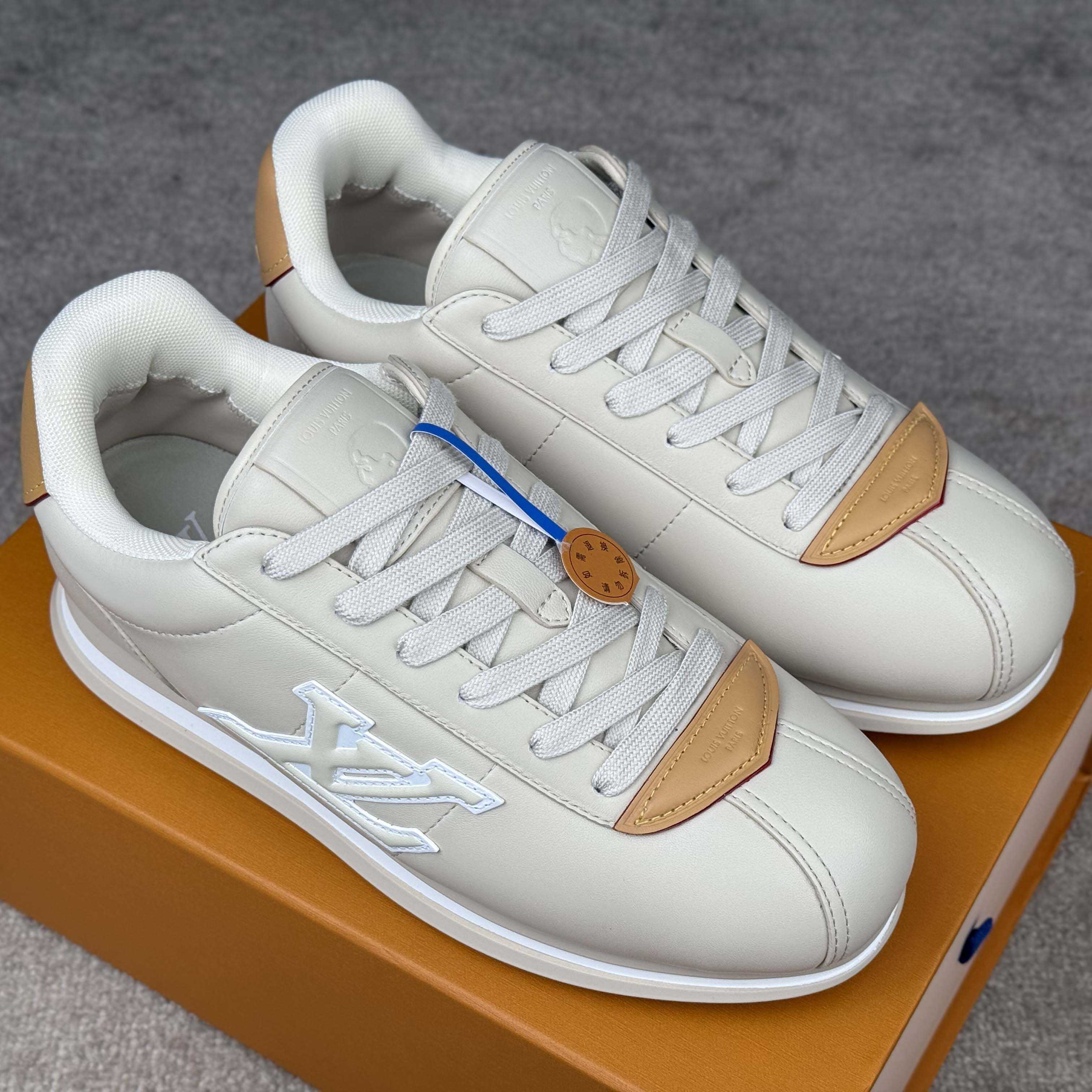 Louis Vuitton LV BUTTERSOFT Sneaker    1AIKF4 - DesignerGu