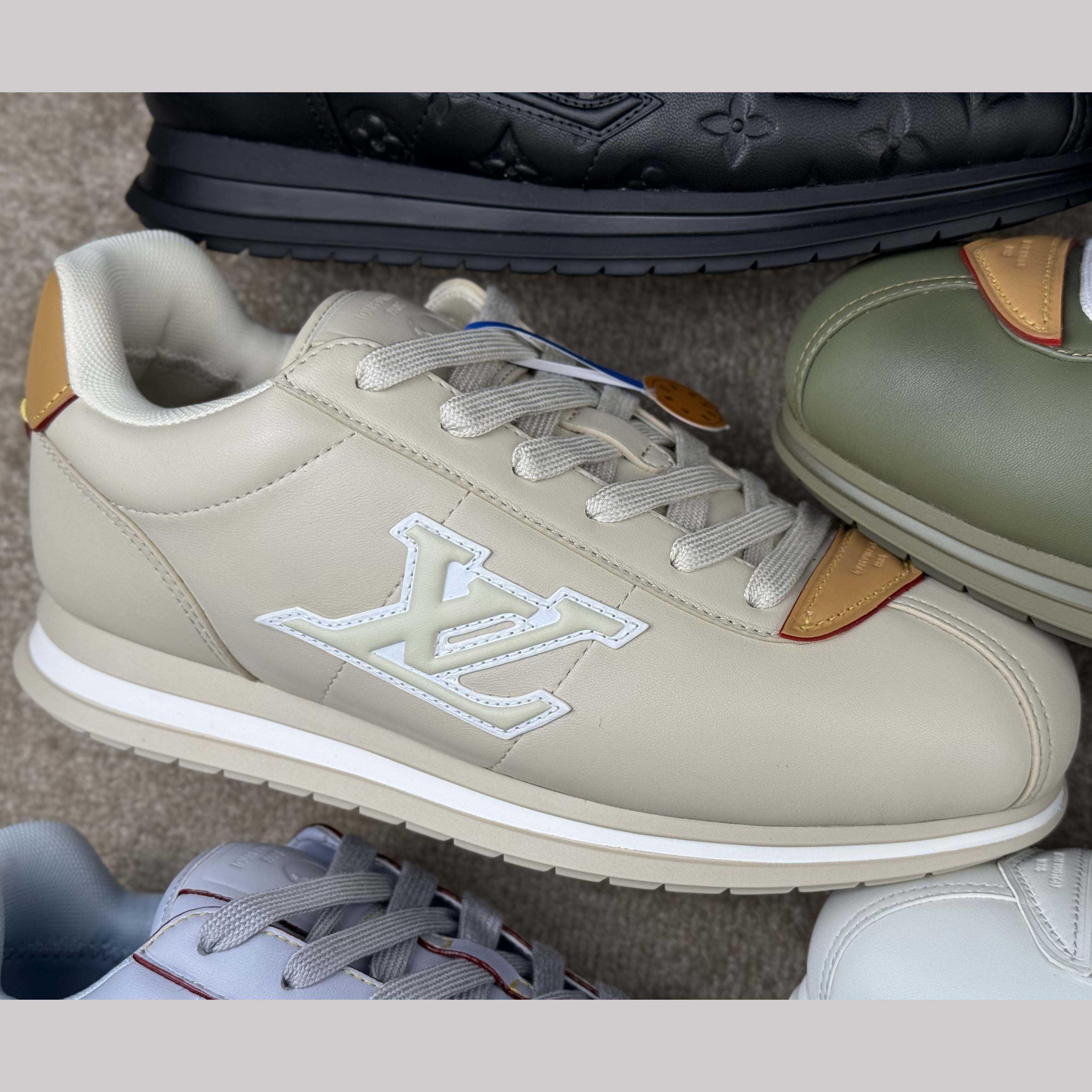 Louis Vuitton LV BUTTERSOFT Sneaker    1AIKF4 - DesignerGu