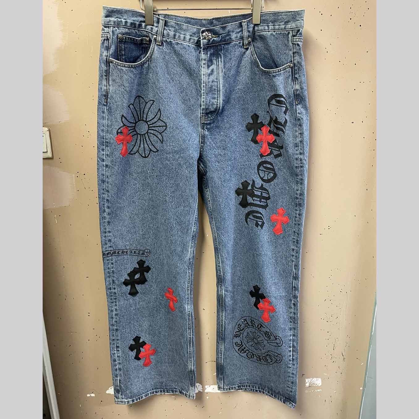 Chrome Hearts Jeans - DesignerGu