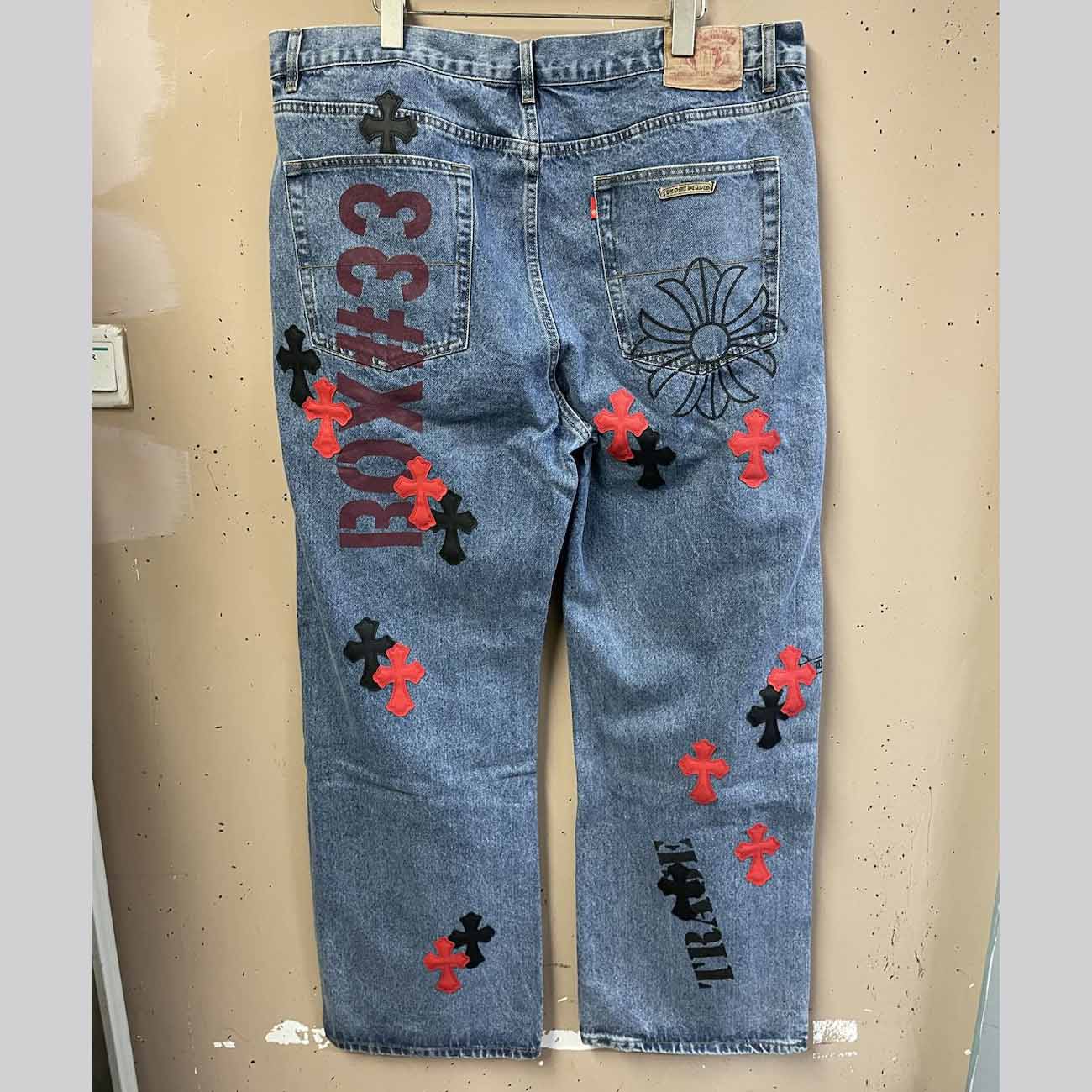 Chrome Hearts Jeans - DesignerGu