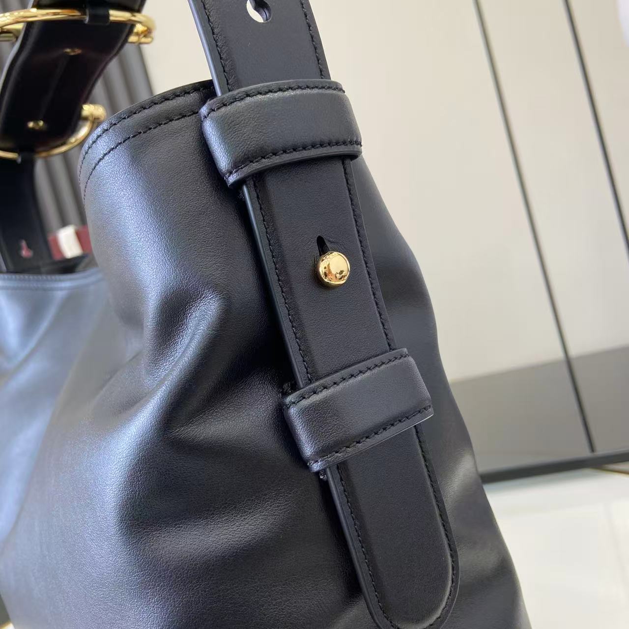 Gucci Beatrix Medium Tote Bag - DesignerGu