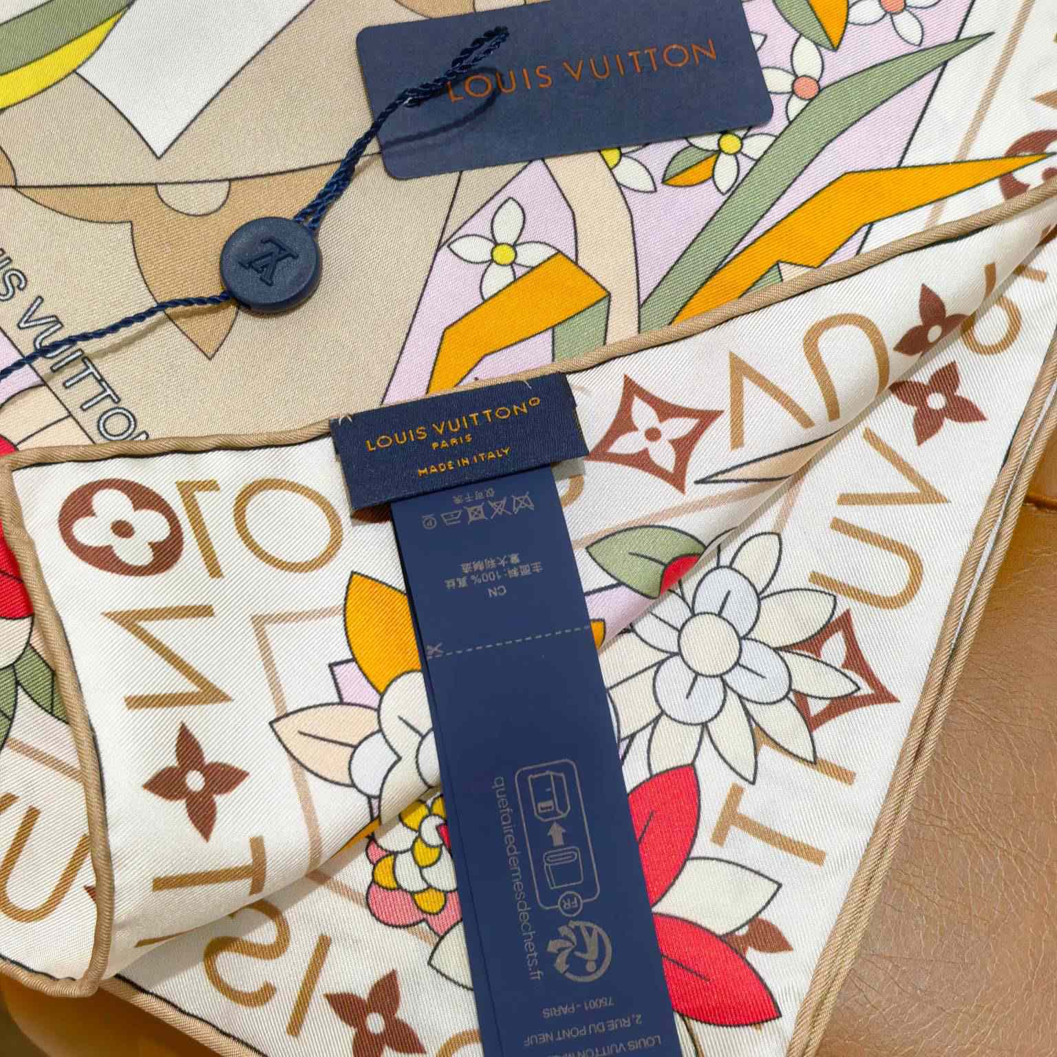 Louis Vuitton Picnic Square 90   M96355 - DesignerGu