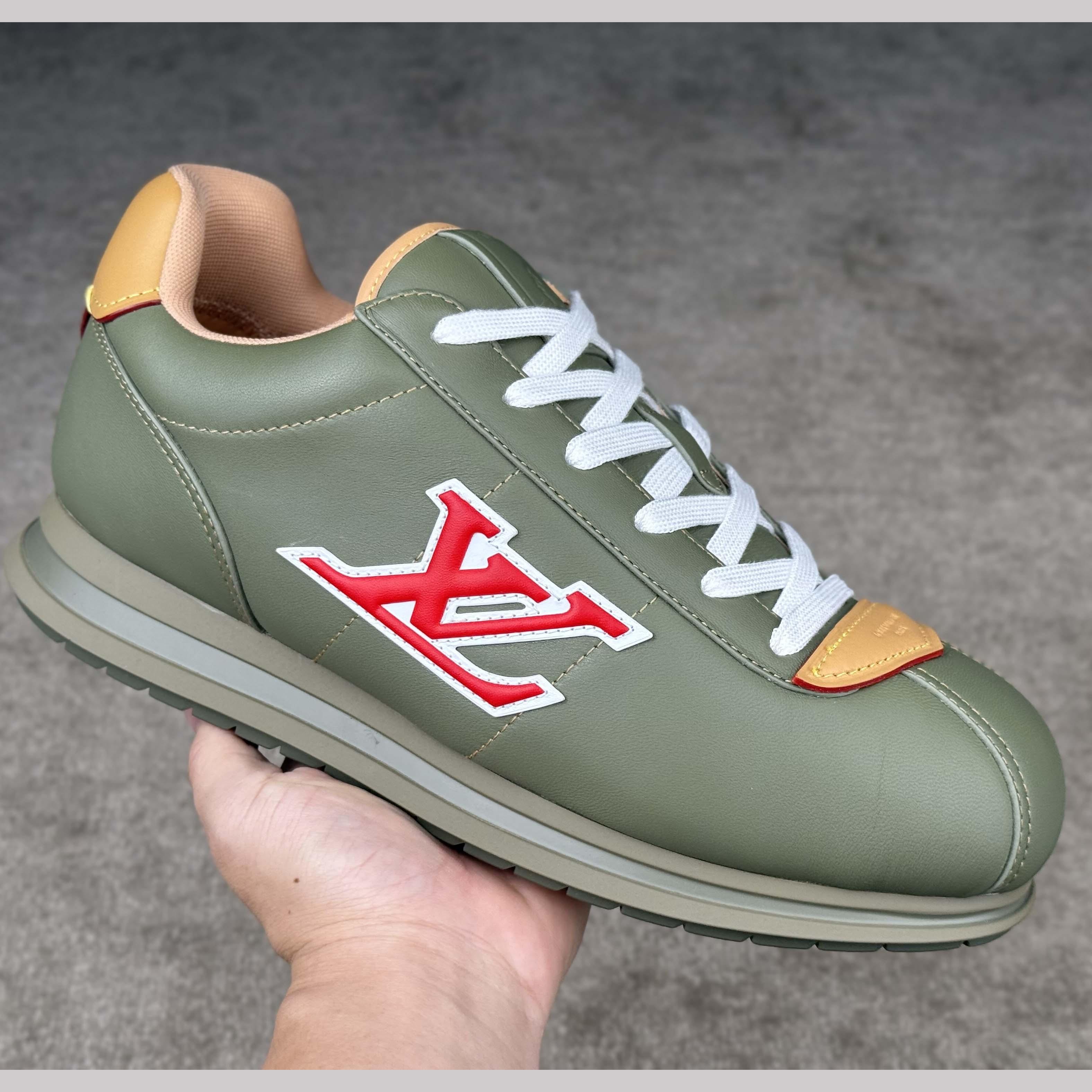 Louis Vuitton LV BUTTERSOFT Sneaker    1AIKHL - DesignerGu