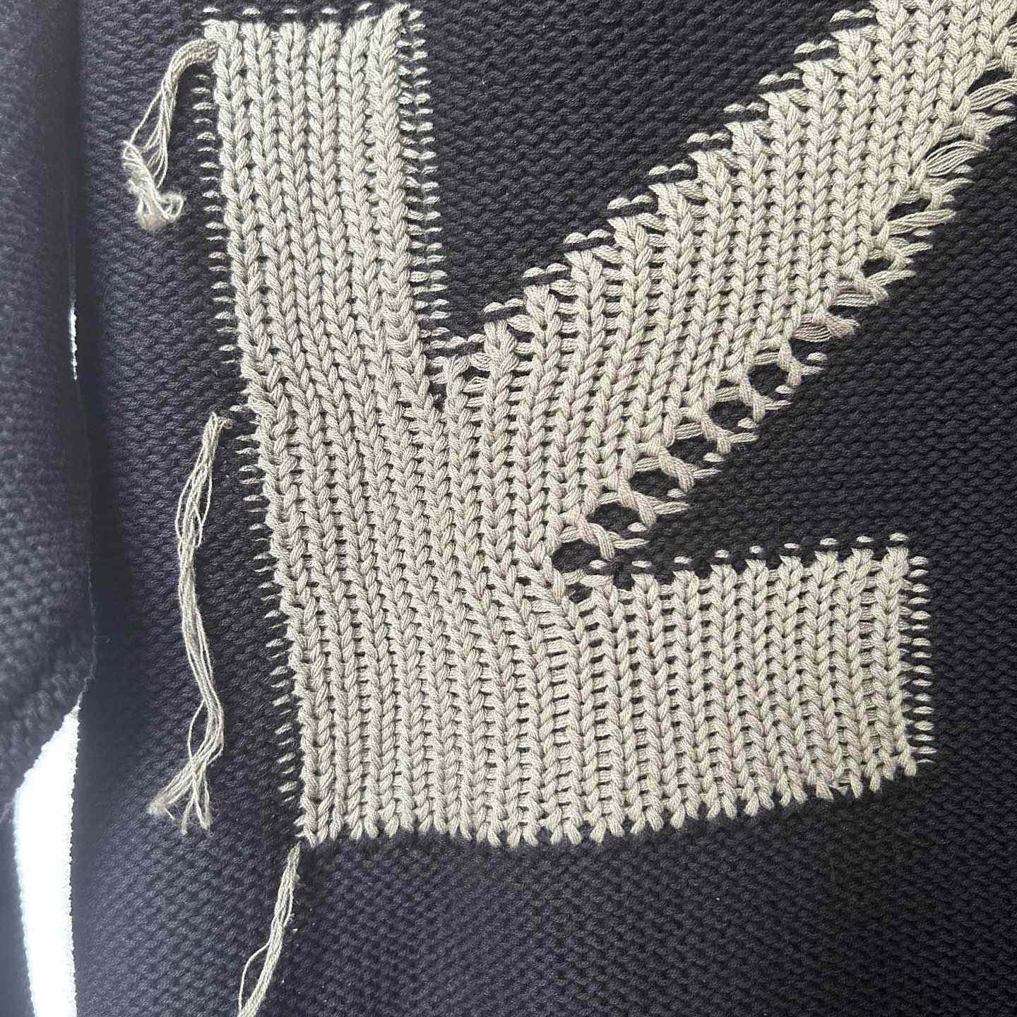 Off-White Reverse Arrow Diag Knit Crewneck 'Black/Green' - DesignerGu