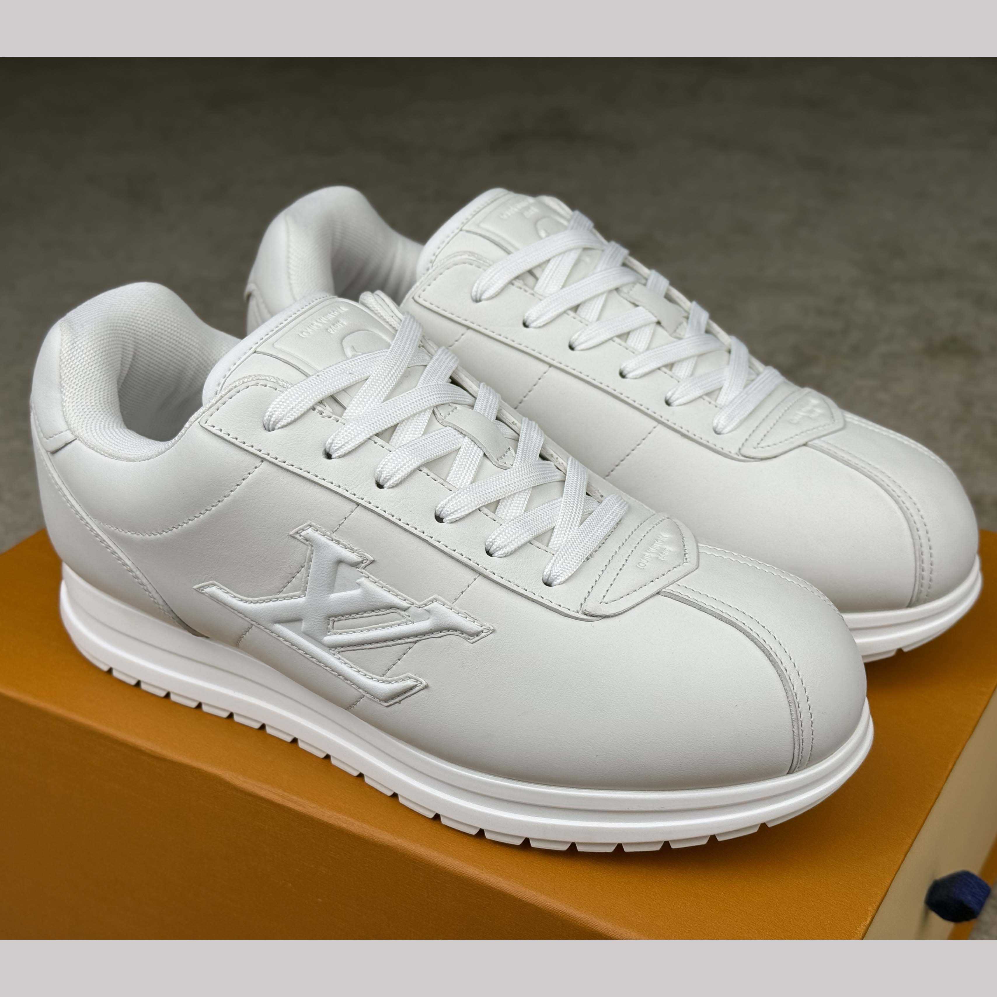 Louis Vuitton LV BUTTERSOFT Sneaker    1AIKDO - DesignerGu