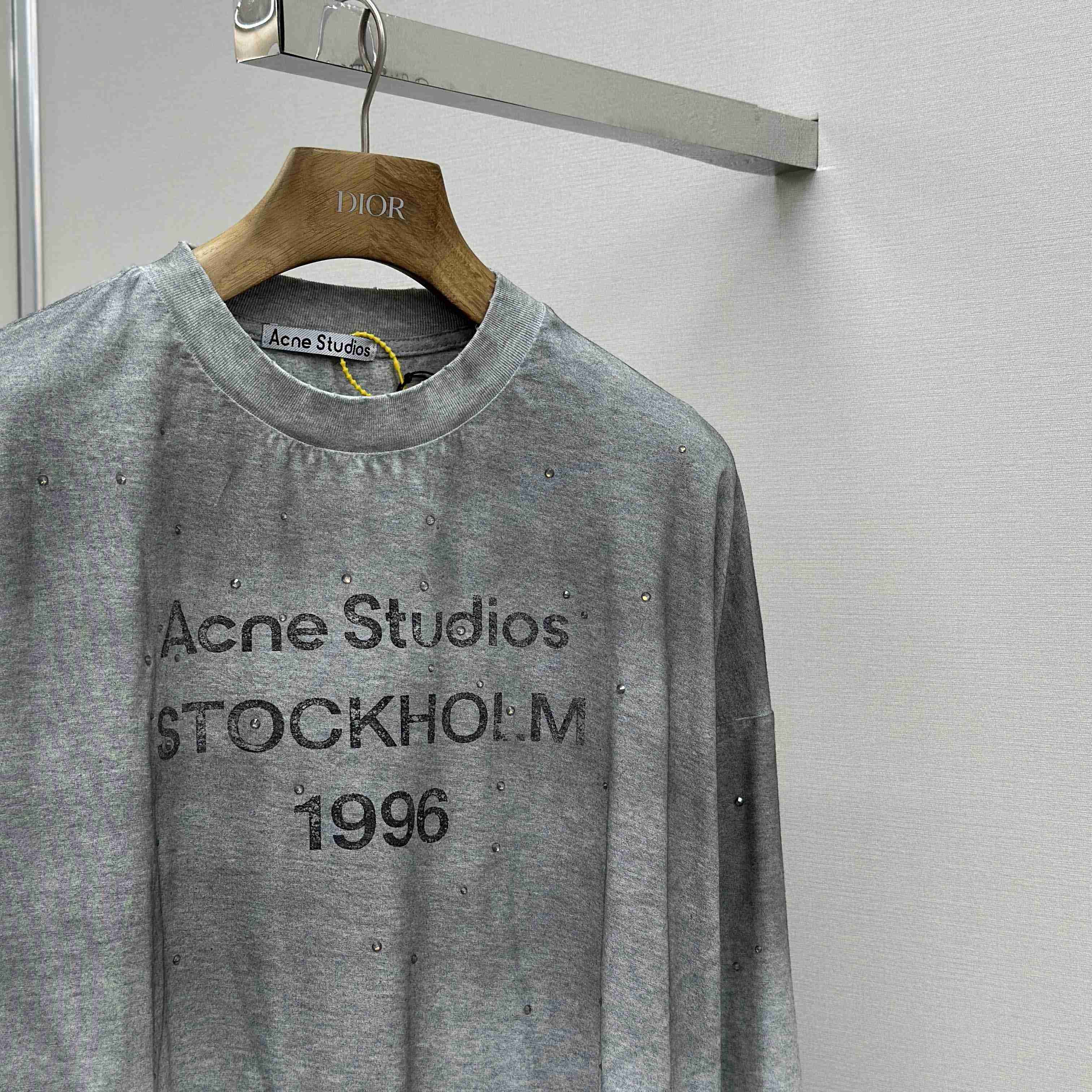 Acne Studios Logo T-shirt - Relaxed Fit - DesignerGu