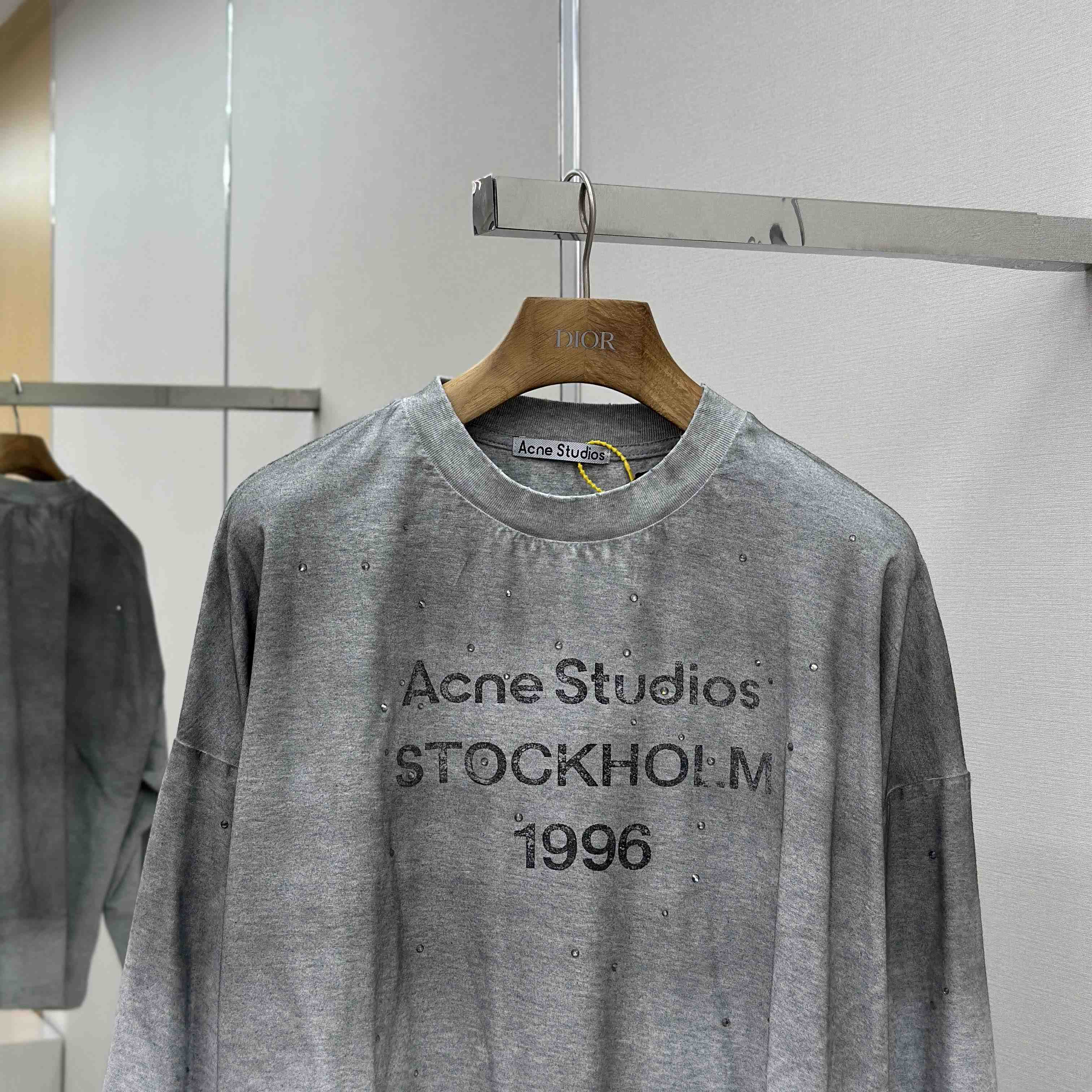 Acne Studios Logo T-shirt - Relaxed Fit - DesignerGu