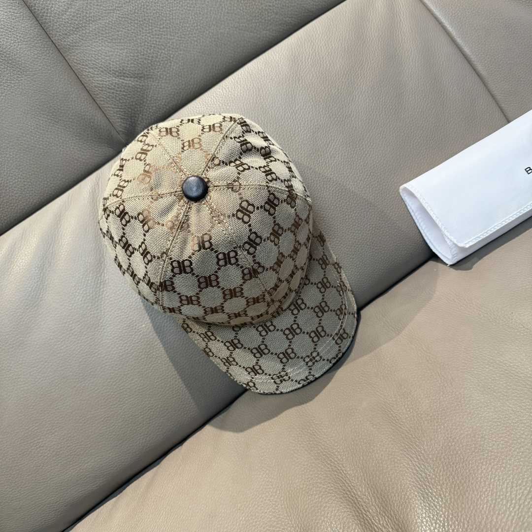 Balenciaga Cap - DesignerGu