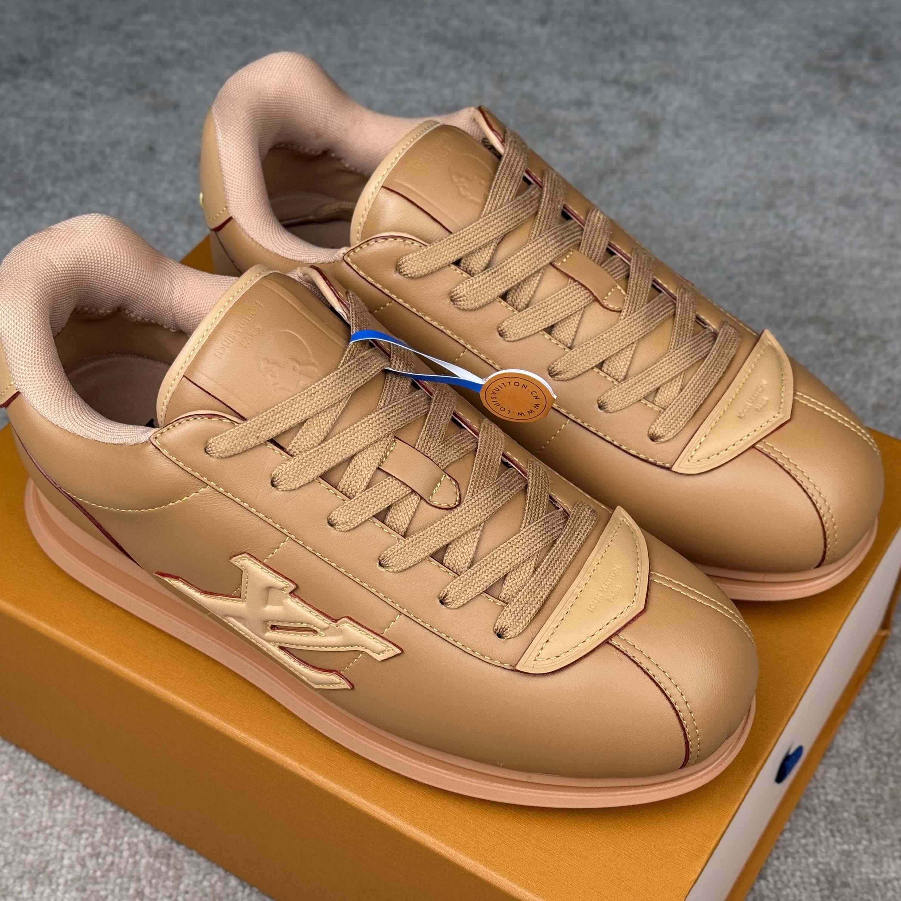 Louis Vuitton LV BUTTERSOFT Sneaker    1AIKE2 - DesignerGu