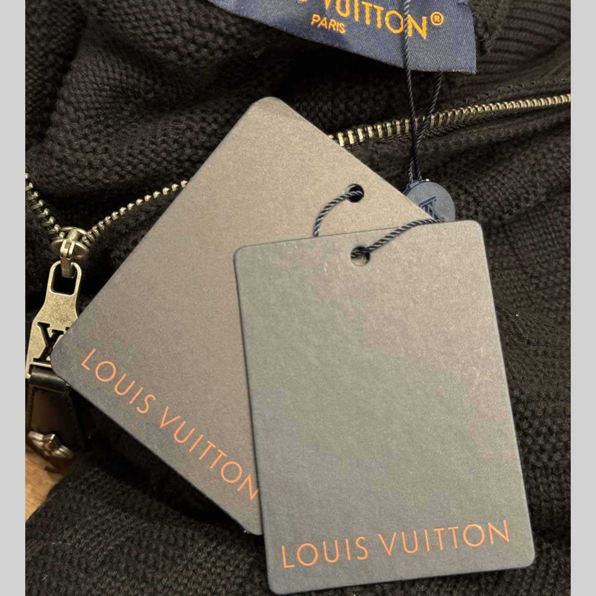 Louis Vuitton Cashmere-Wool Blend Half-Zip Pullover   1AIHNC - DesignerGu