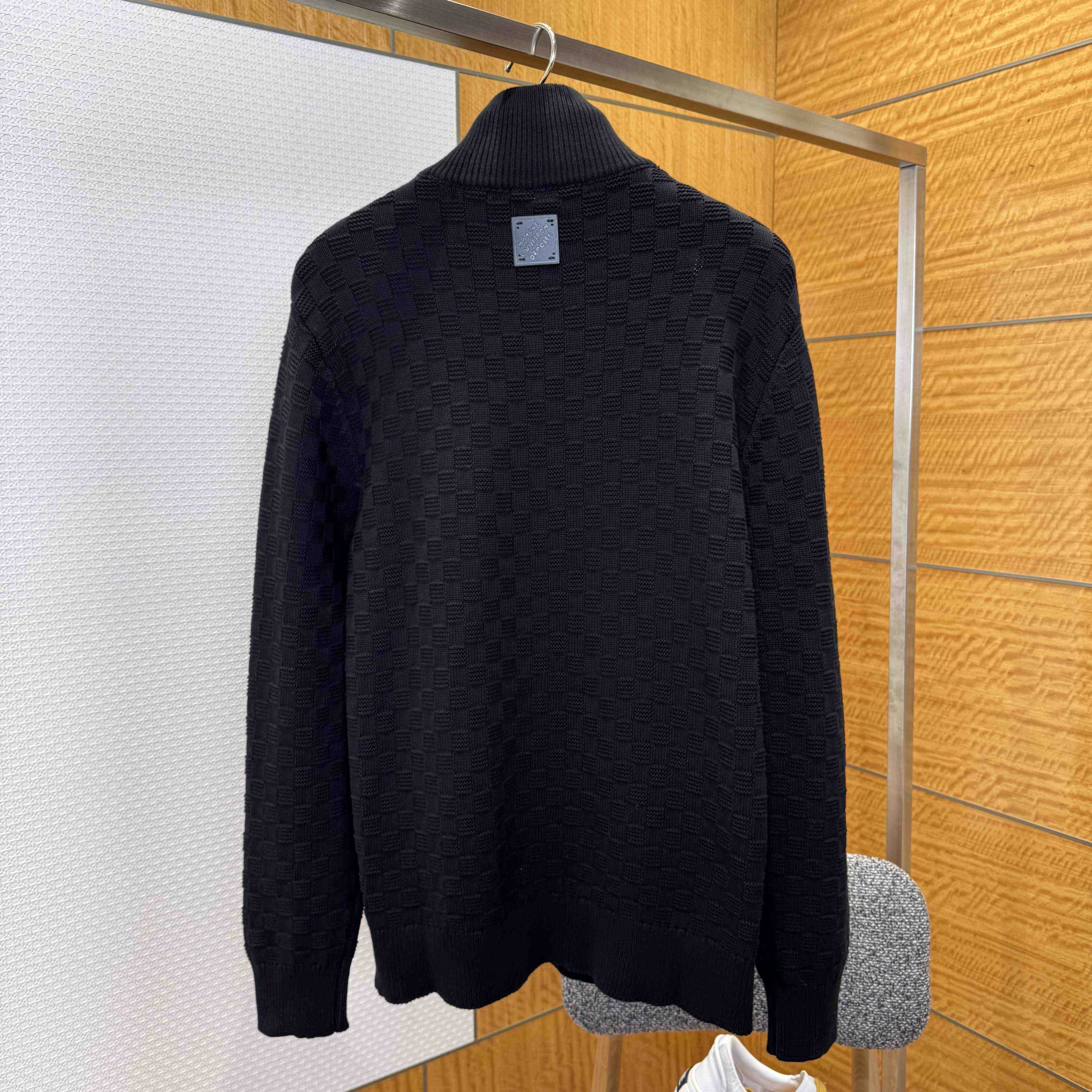 Louis Vuitton Cashmere-Wool Blend Half-Zip Pullover   1AIHNC - DesignerGu