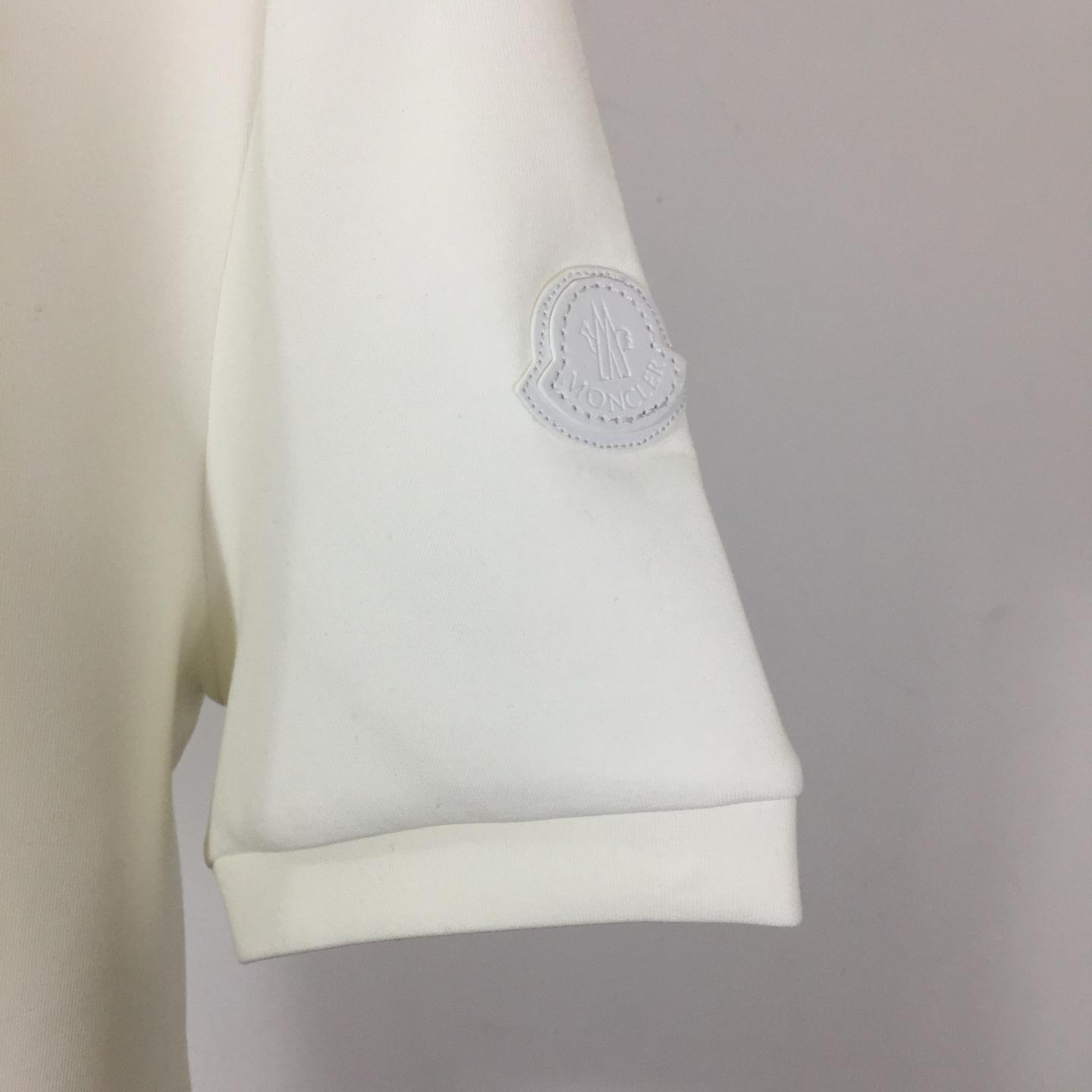 Moncler Logo T-Shirt - DesignerGu