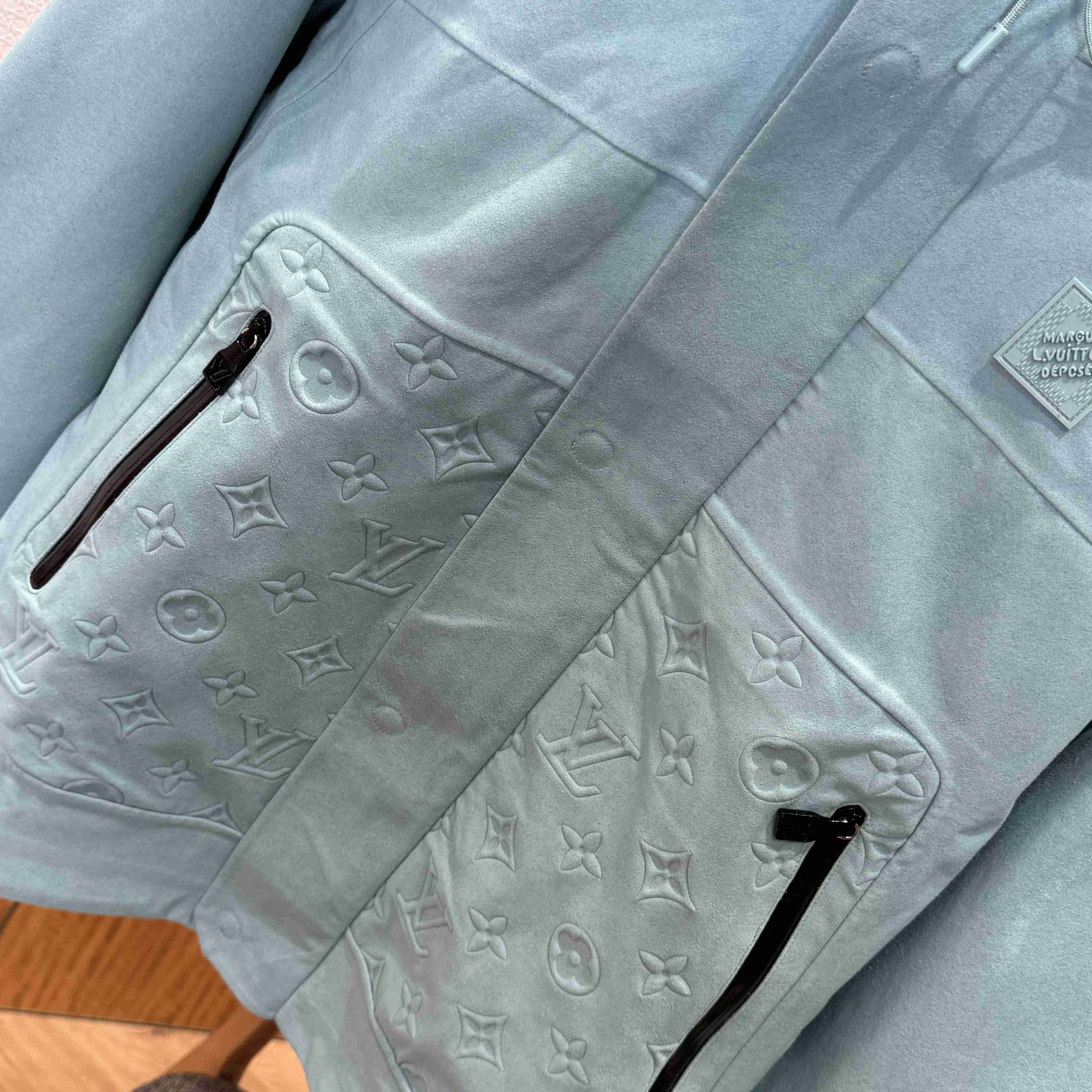 Louis Vuitton Technical Velvet Rain Jacket   1AHUZF - DesignerGu