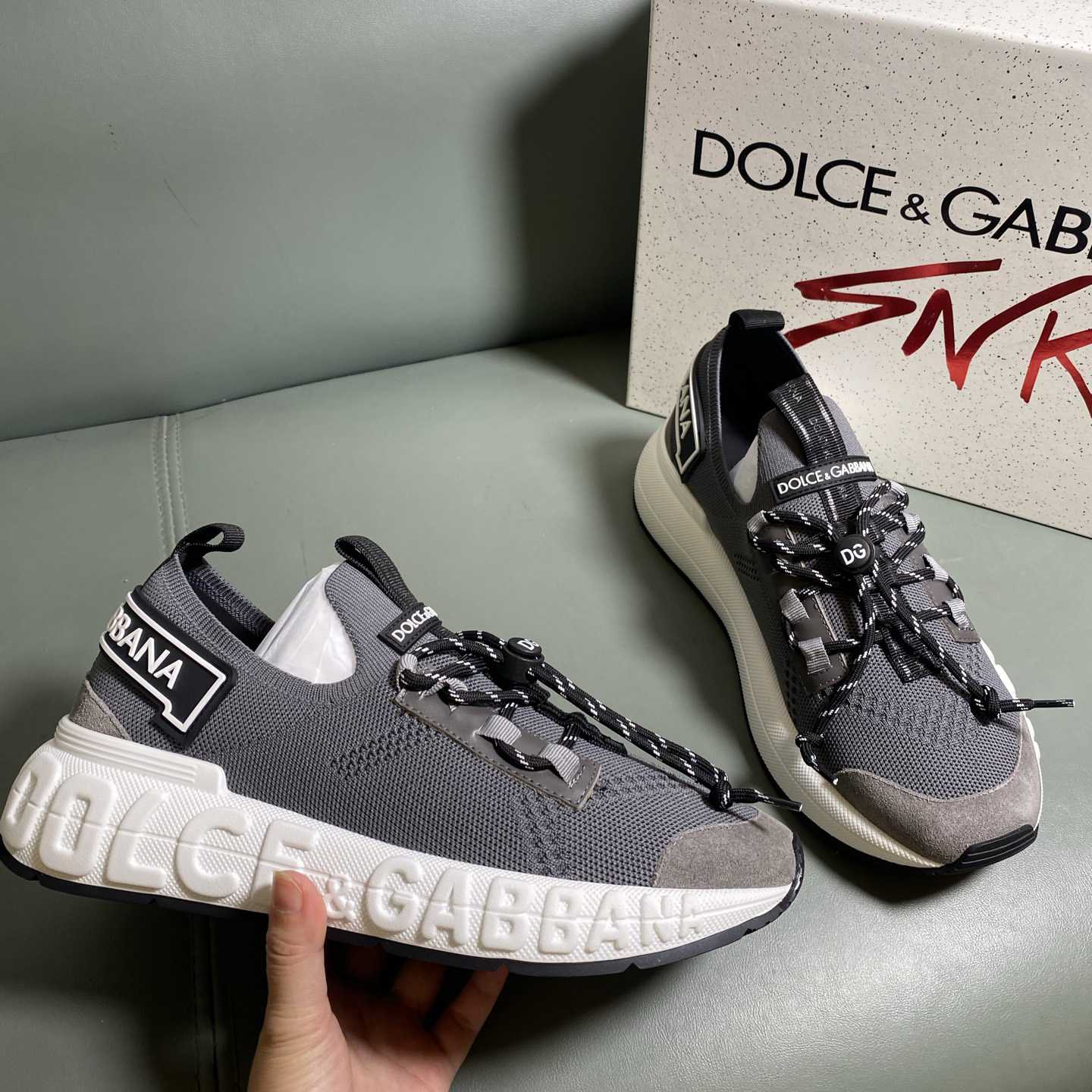 Dolce & Gabbana Lace-up Sneakers - DesignerGu
