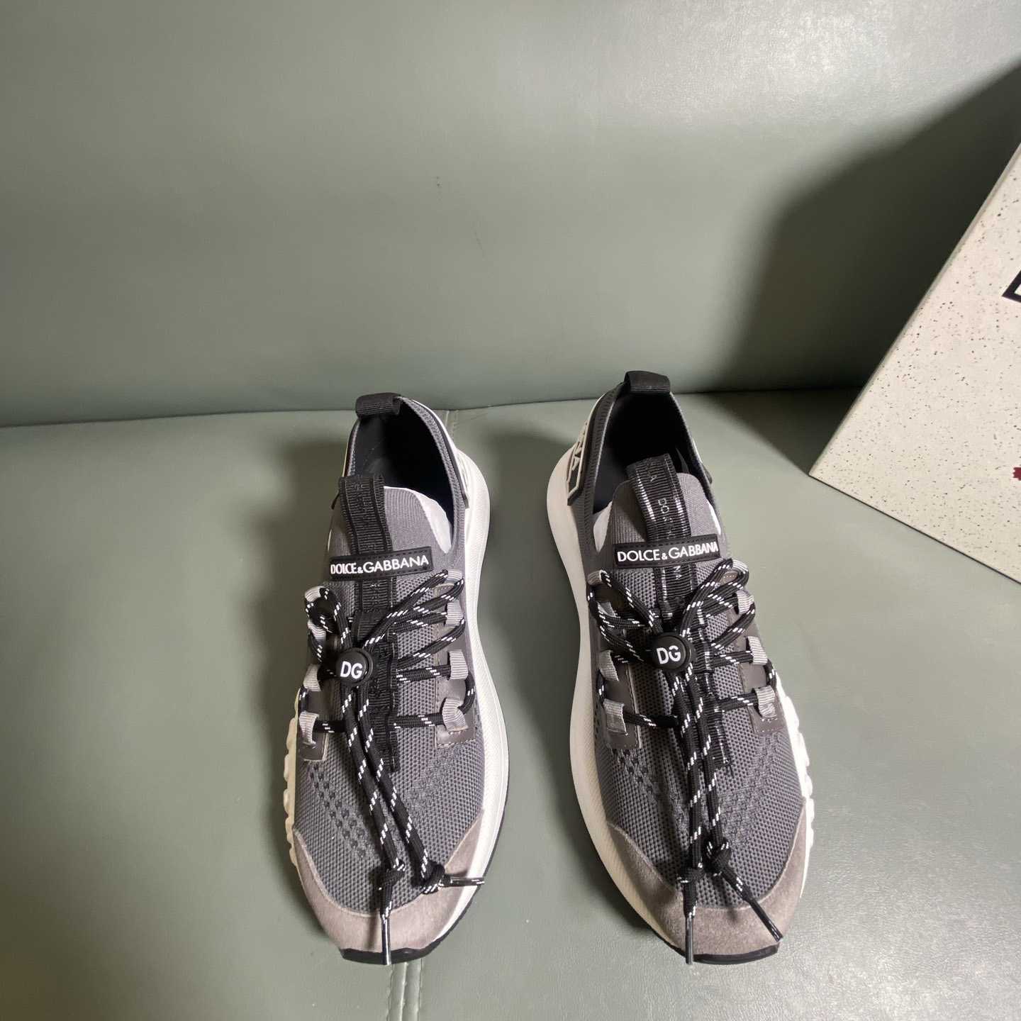 Dolce & Gabbana Lace-up Sneakers - DesignerGu