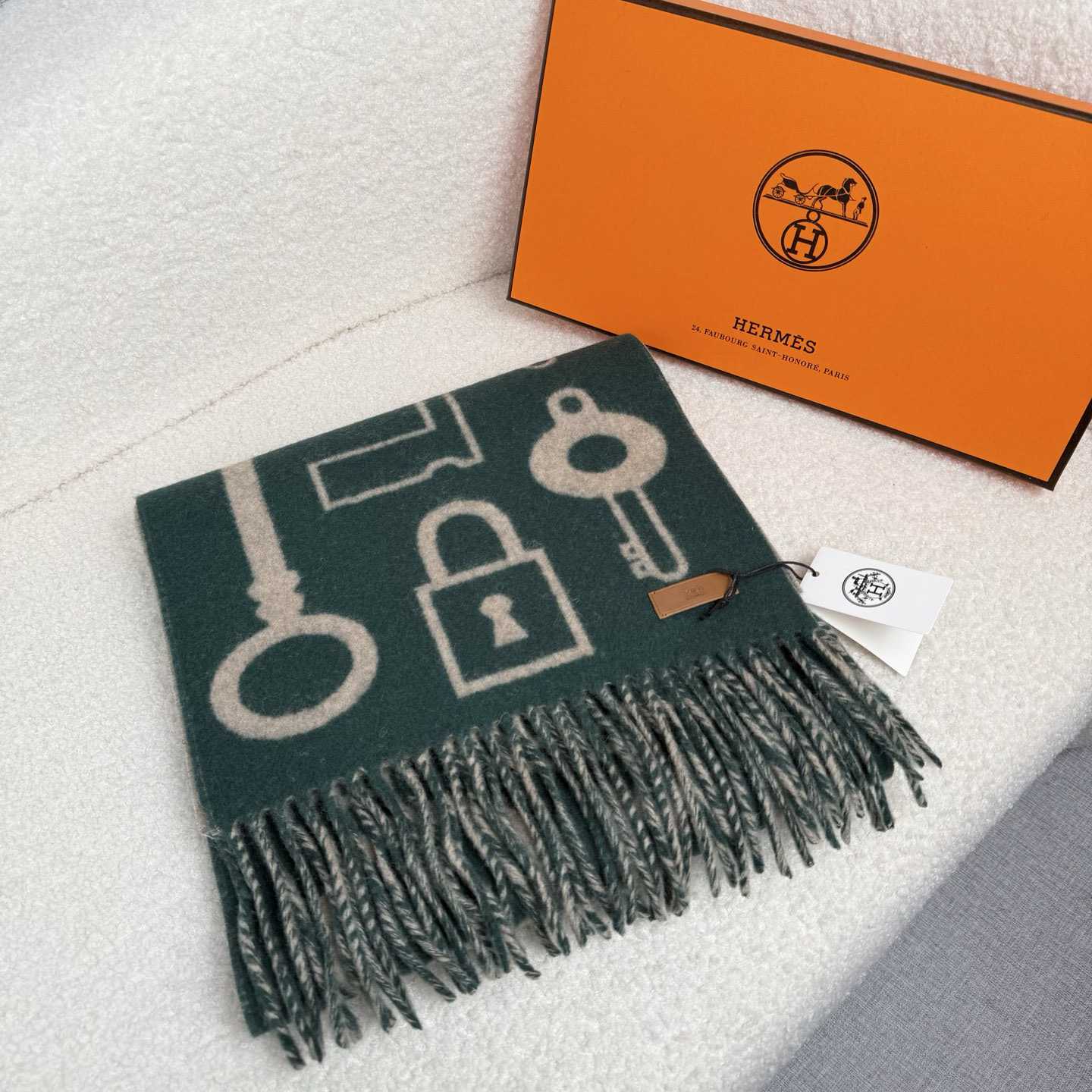 Hermes Casaque Porte-Clefs Scarf - DesignerGu