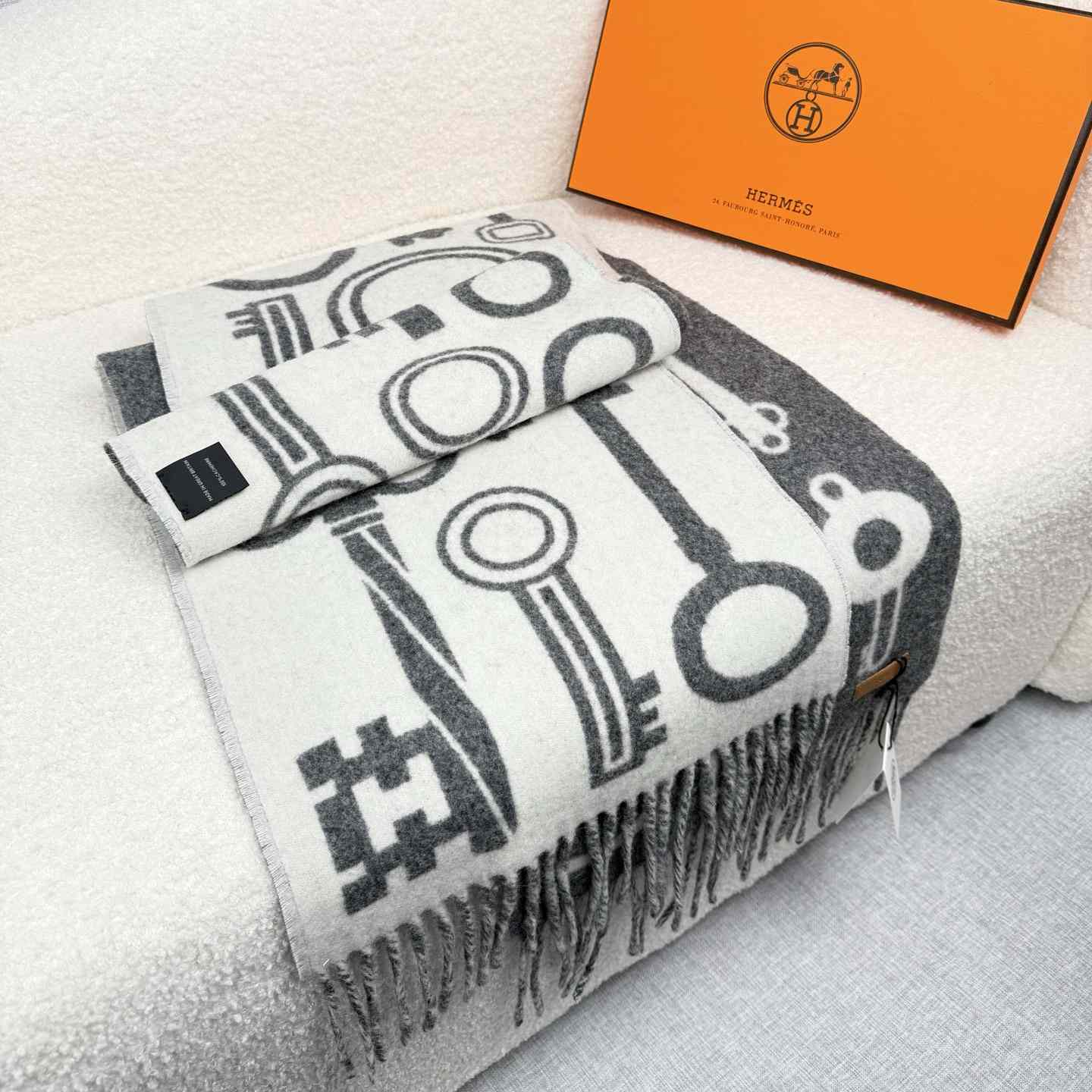 Hermes Casaque Porte-Clefs Scarf - DesignerGu