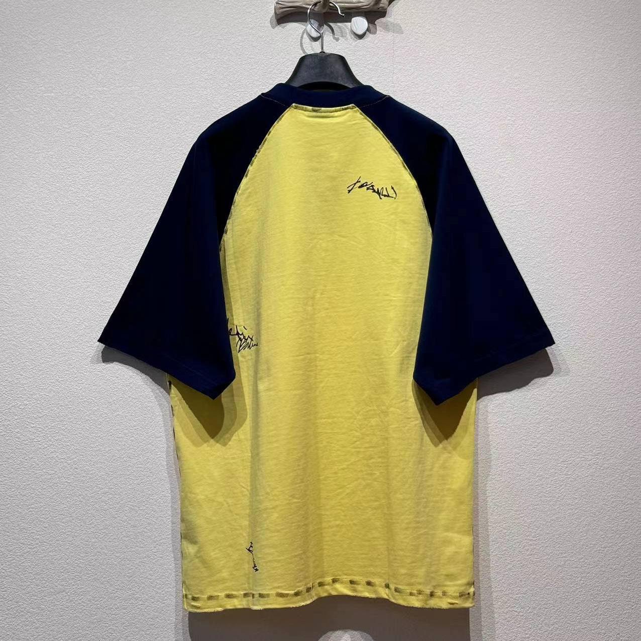 Balenciaga Banana Raglan Oversized T-Shirt  - DesignerGu