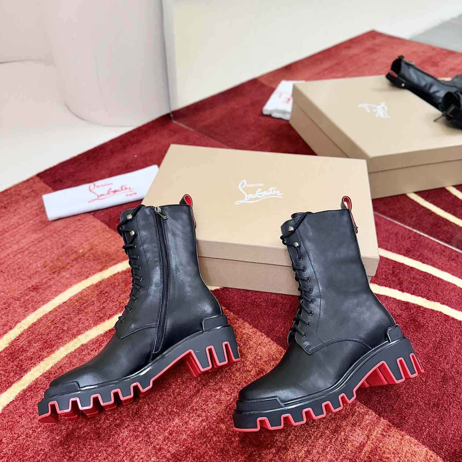 Christian Louboutin Dune Trott Alta Low Boots - DesignerGu