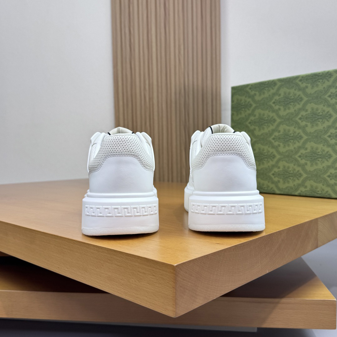 Gucci GG Sneakers - DesignerGu