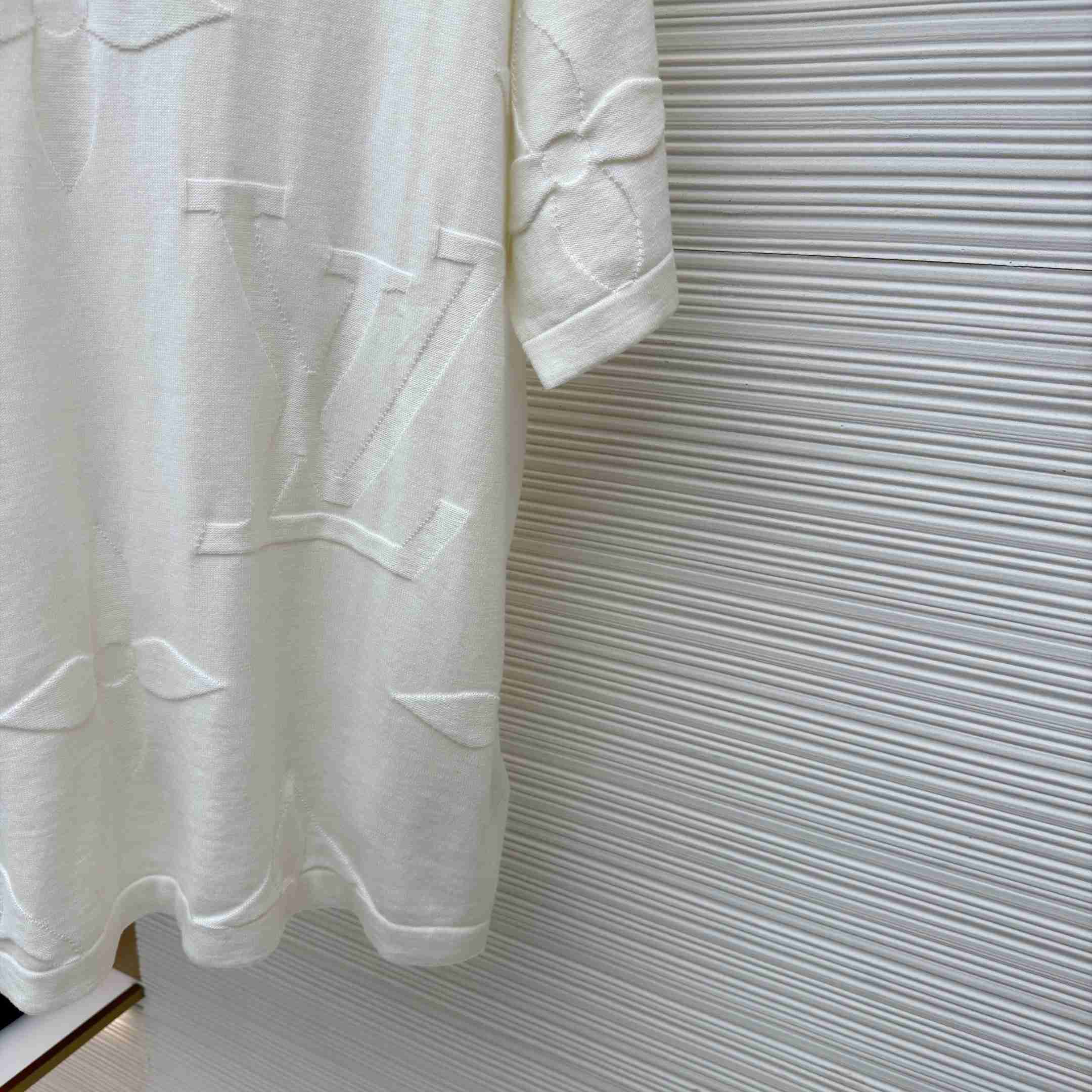 Louis Vuitton Monogram Short-Sleeved Cotton Crewneck   1AIWFR - DesignerGu