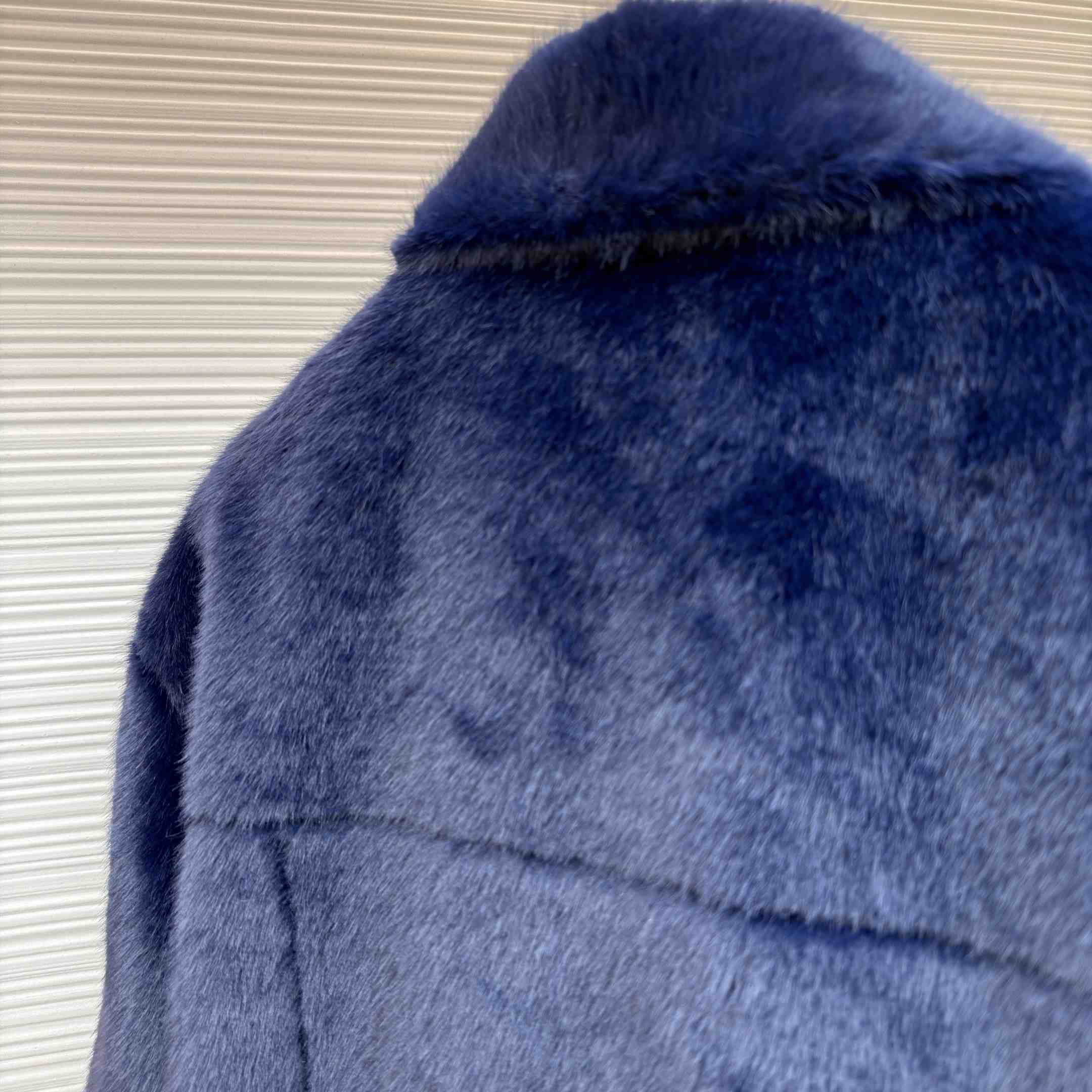 Louis Vuitton Mink Denim Trucker Jacket   1AILX0 - DesignerGu