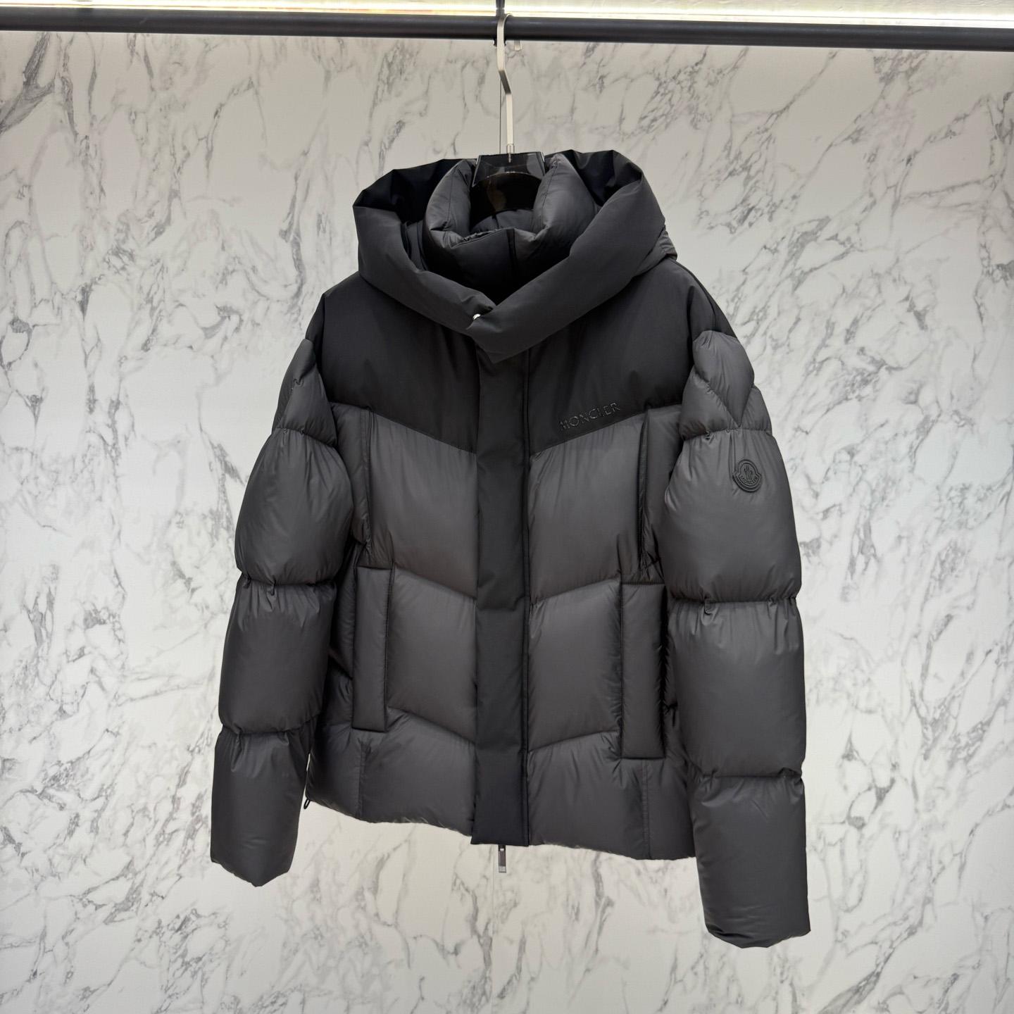 Moncler Short Down Jacket - DesignerGu
