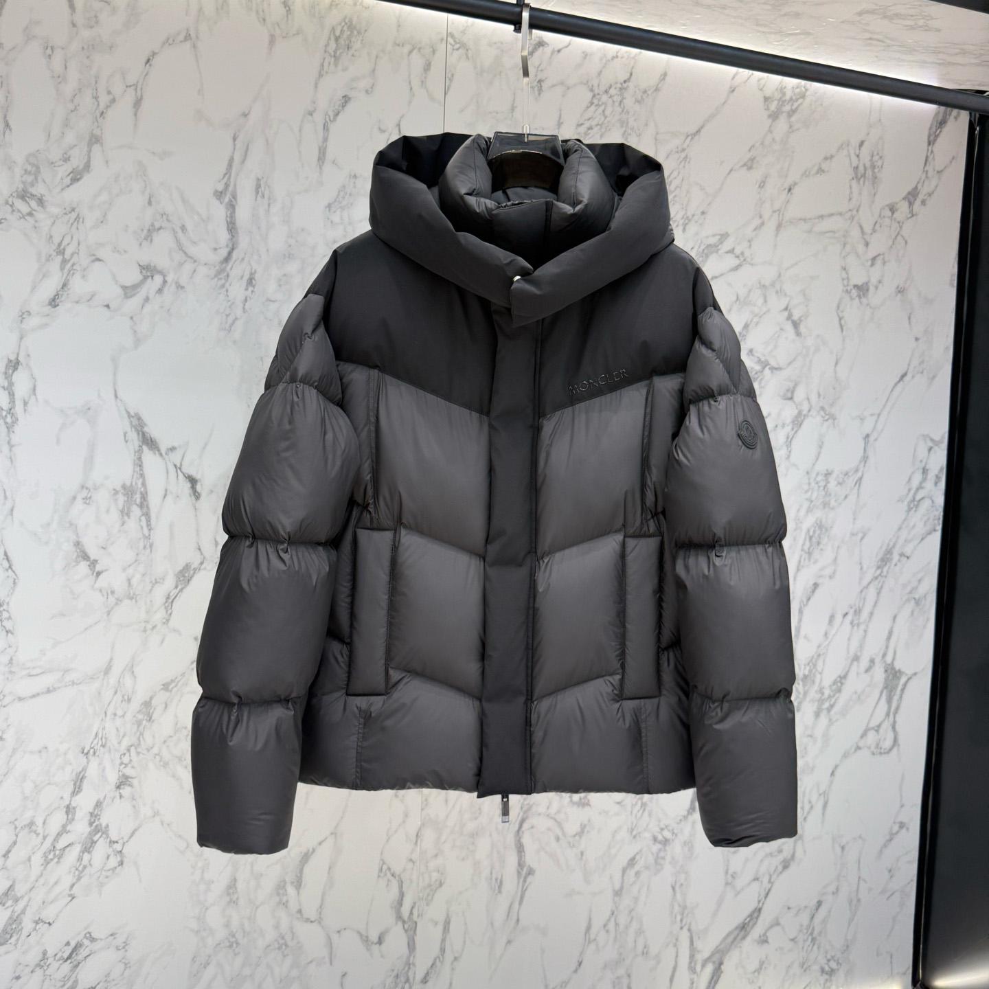 Moncler Short Down Jacket - DesignerGu