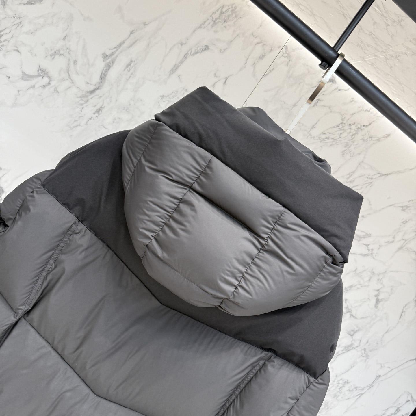 Moncler Short Down Jacket - DesignerGu