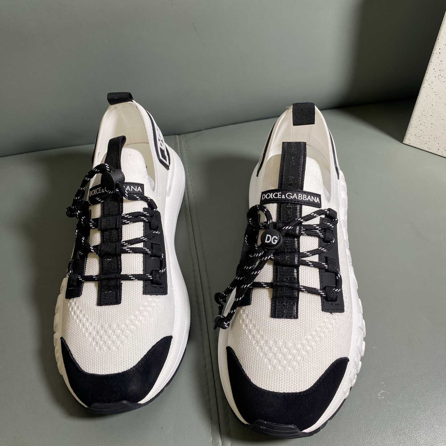 Dolce & Gabbana Lace-up Sneakers - DesignerGu