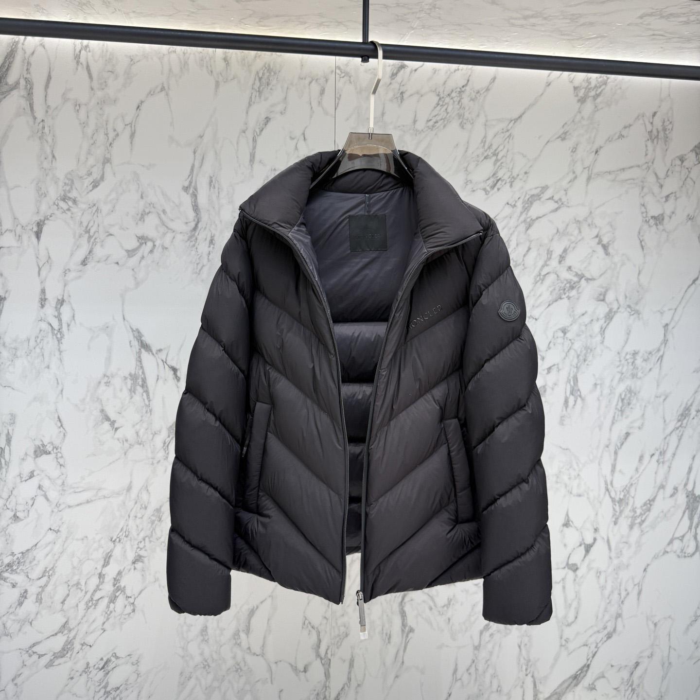 Moncler Short Down Jacket - DesignerGu