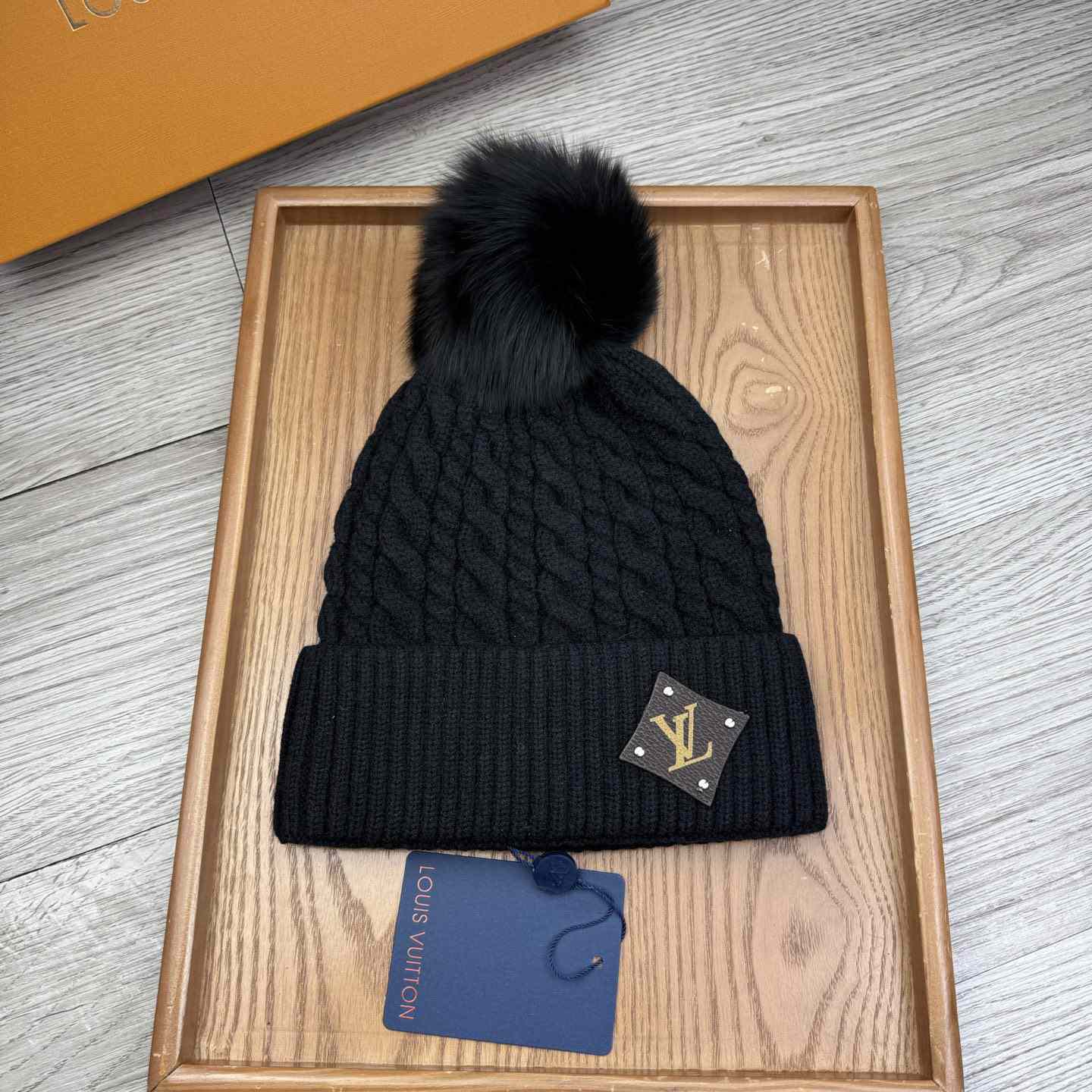 Louis Vuitton Beanie  - DesignerGu