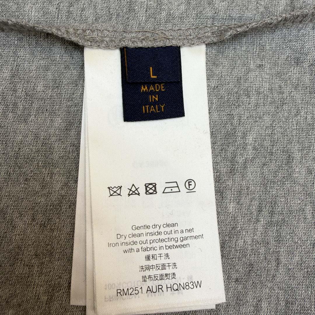 Louis Vuitton Signature Patches T-Shirt   1AJCES - DesignerGu