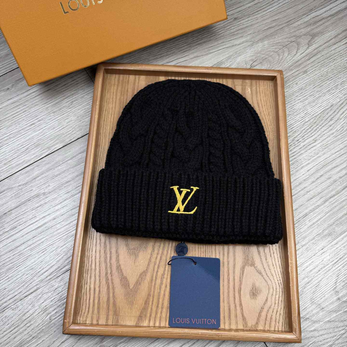 Louis Vuitton Beanie  - DesignerGu