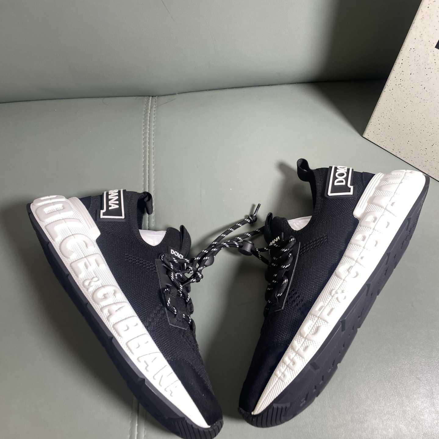 Dolce & Gabbana Lace-up Sneakers - DesignerGu