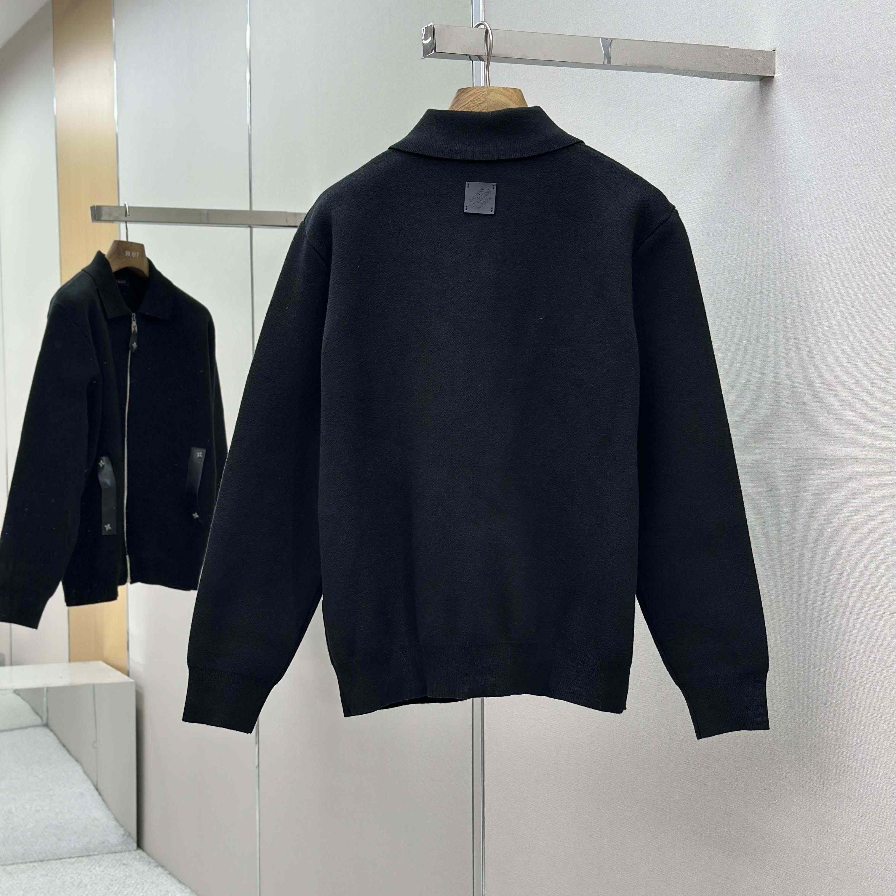 Louis Vuitton Knit Blouson With Leather Details   1AH347 - DesignerGu