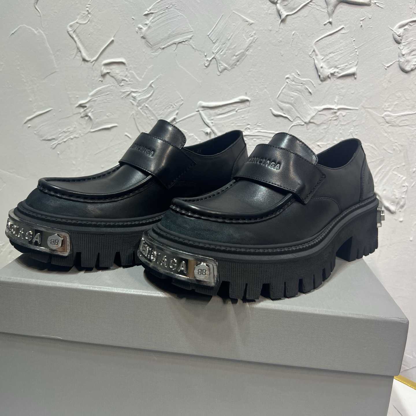 Balenciaga Tractor Loafer In Black - DesignerGu