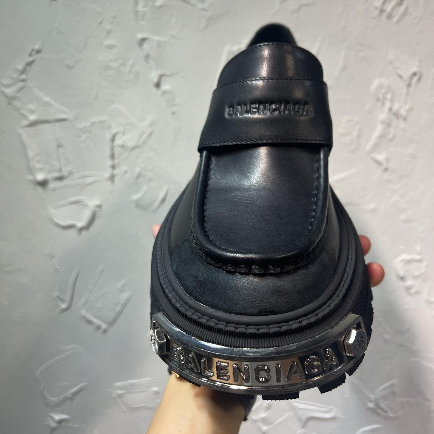 Balenciaga Tractor Loafer In Black - DesignerGu