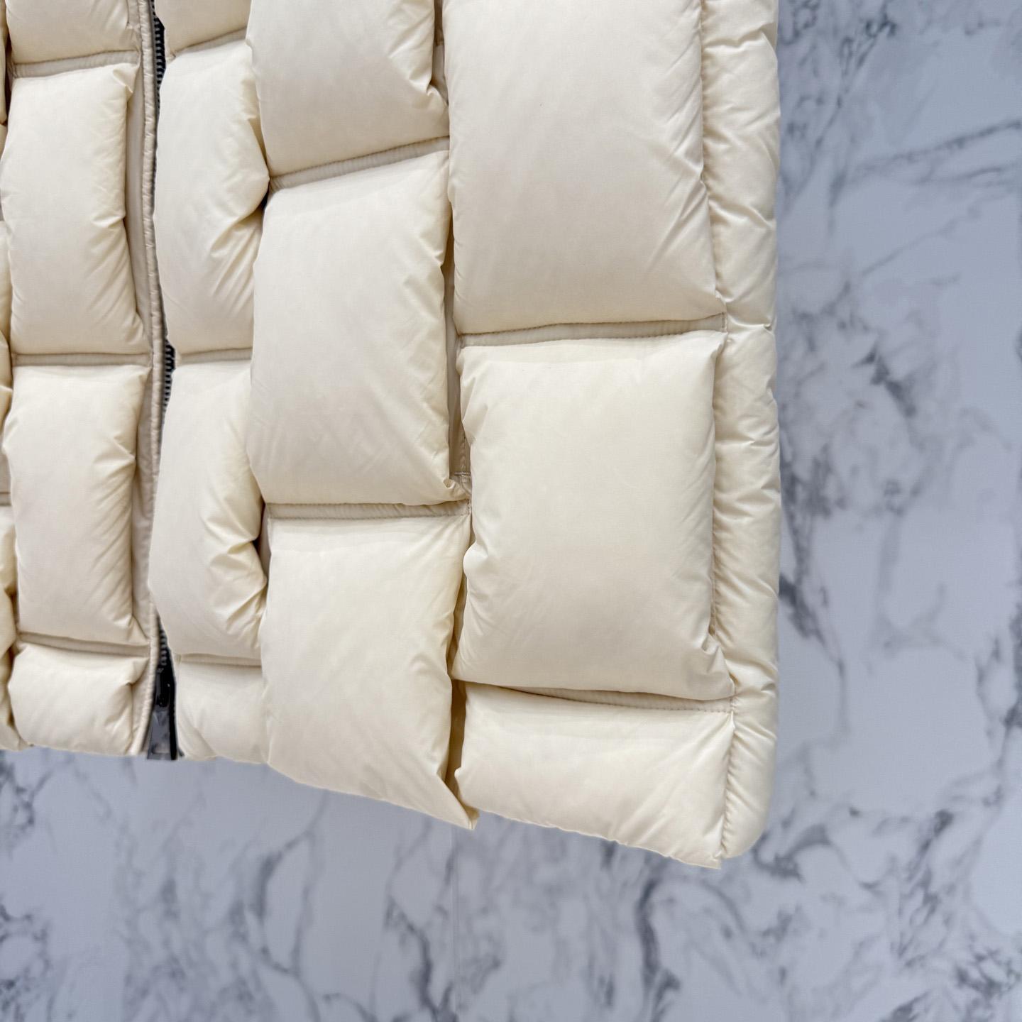 Moncler Down Vest - DesignerGu