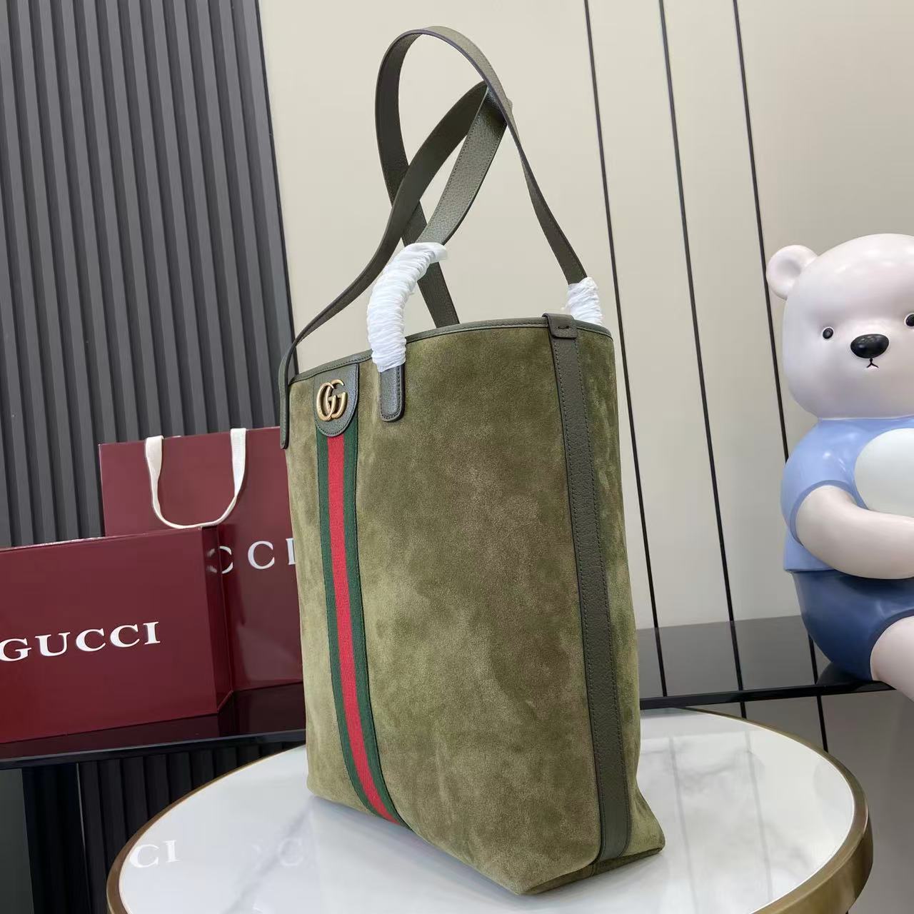 Gucci Ophidia Medium Tote Bag - DesignerGu