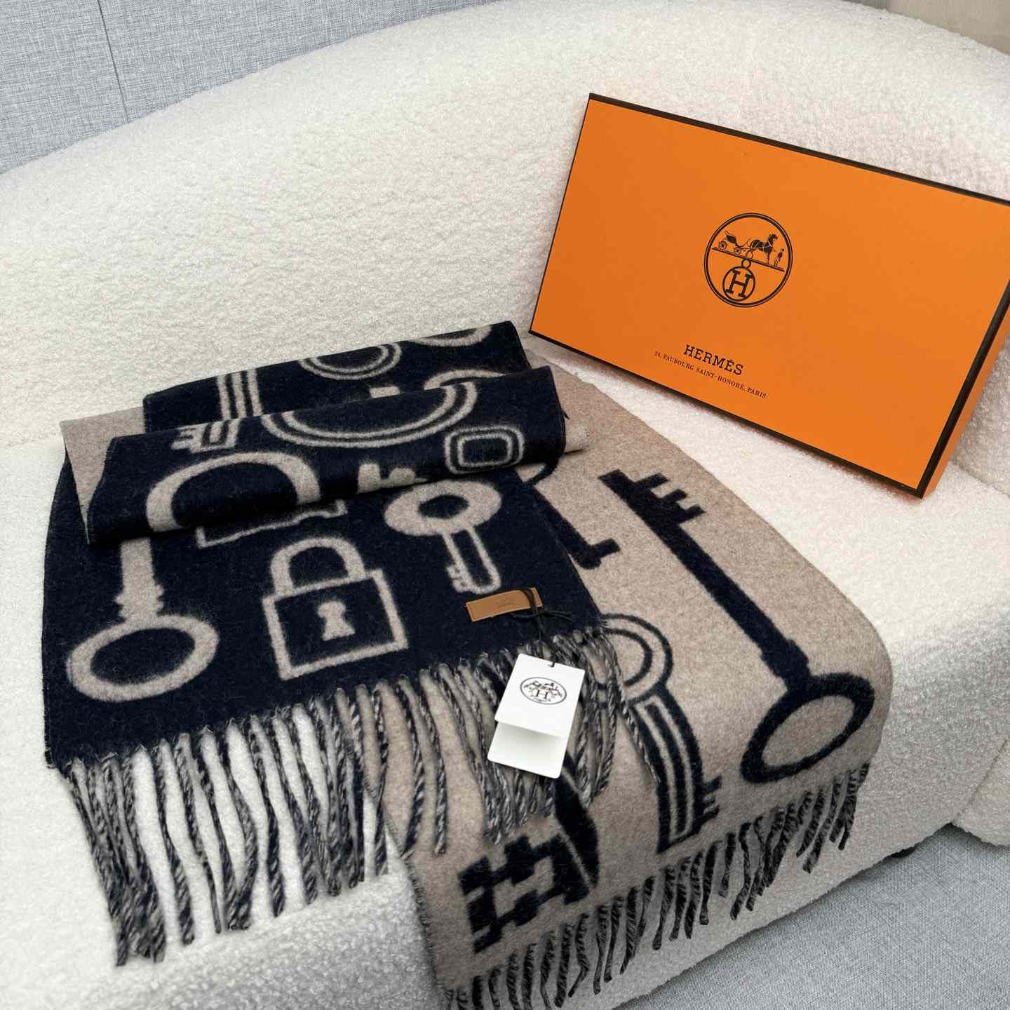 Hermes Casaque Porte-Clefs Scarf - DesignerGu