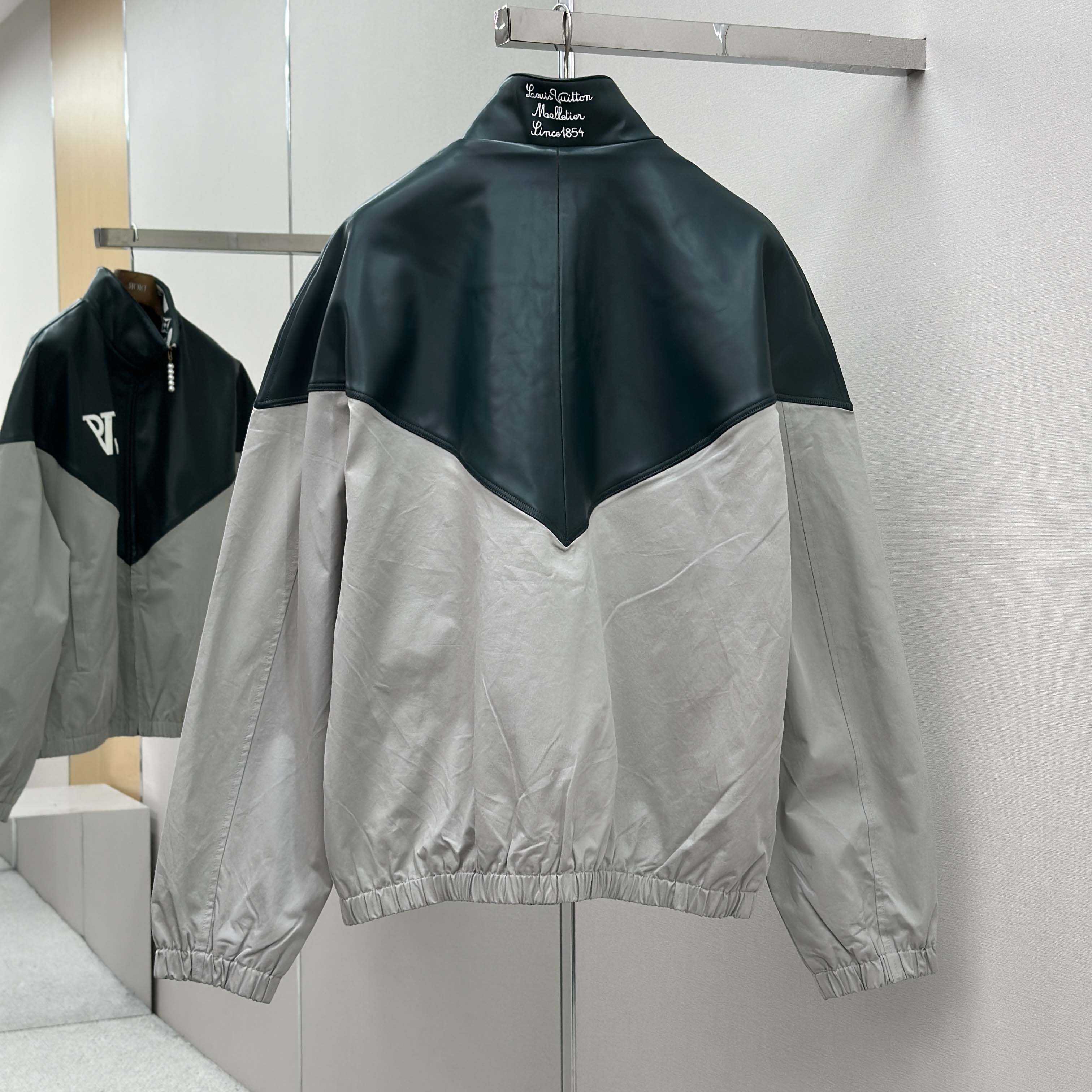 Louis Vuitton Graphic Leather Mix Tracktop   1AIJX2 - DesignerGu