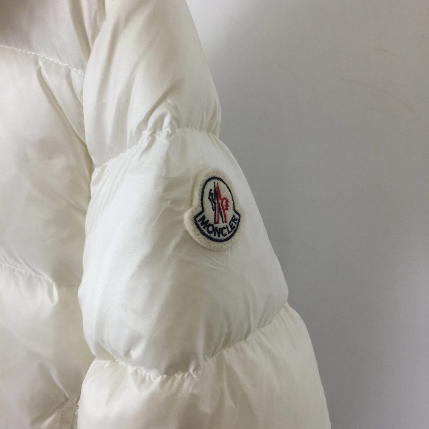 Moncler Boed Jacket - DesignerGu
