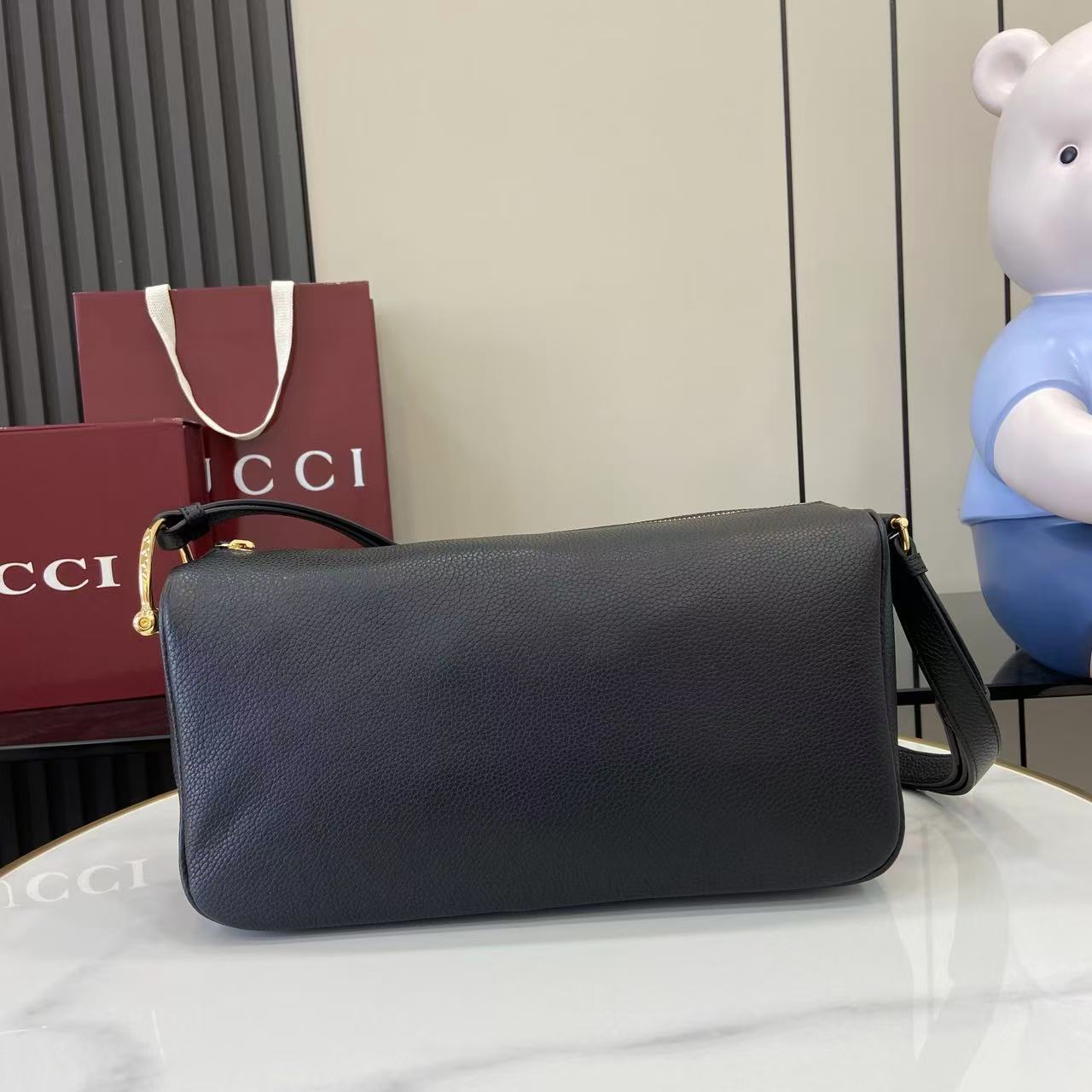 Gucci Half Horsebit Medium Shoulder Bag - DesignerGu