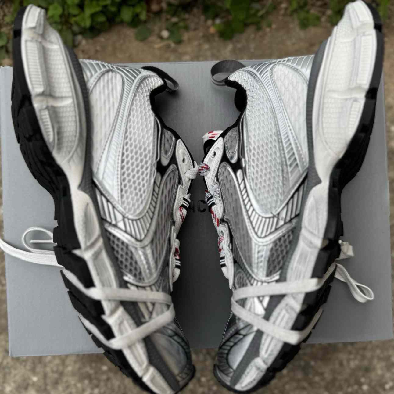 Balenciaga 3XL Mesh “Grey” Distressed Low-Top Dad Sneakers 840090 W3XSG 9239 - DesignerGu