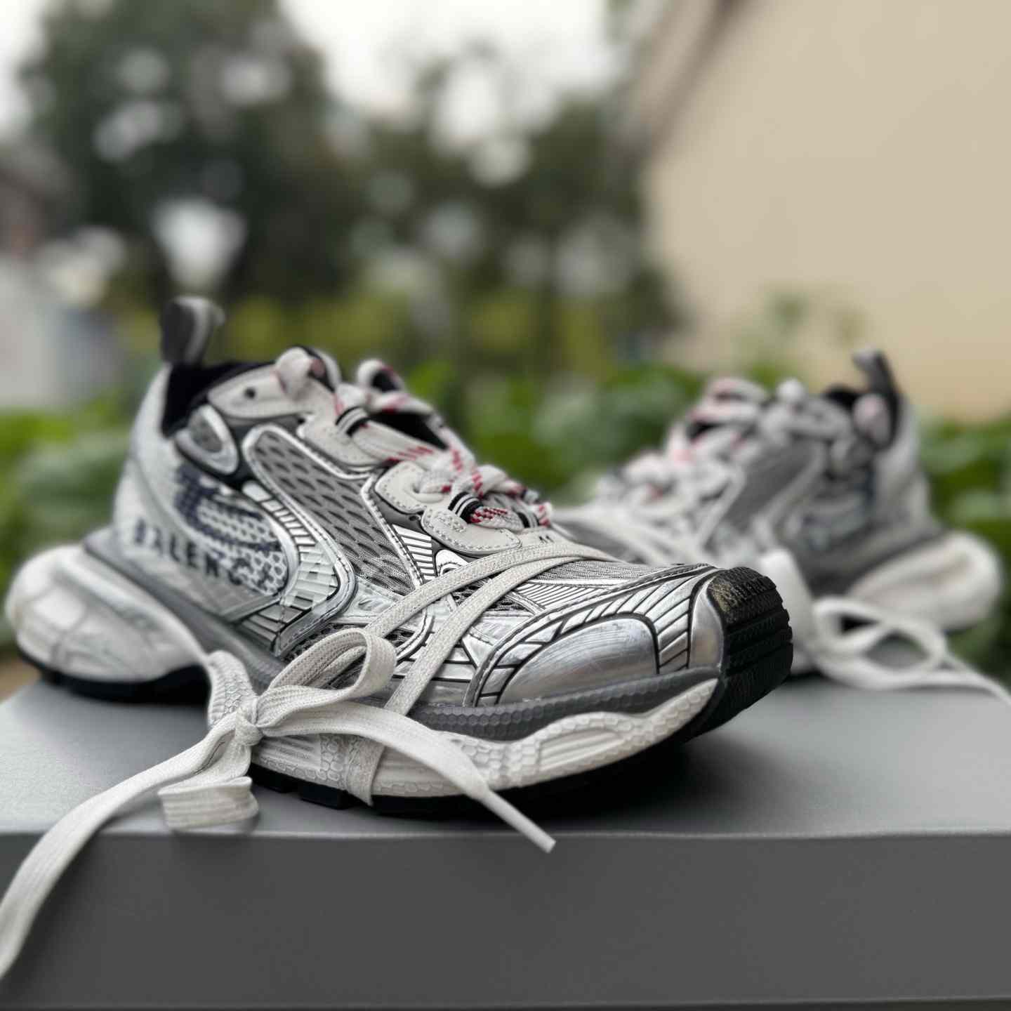 Balenciaga 3XL Mesh “Grey” Distressed Low-Top Dad Sneakers 840090 W3XSG 9239 - DesignerGu