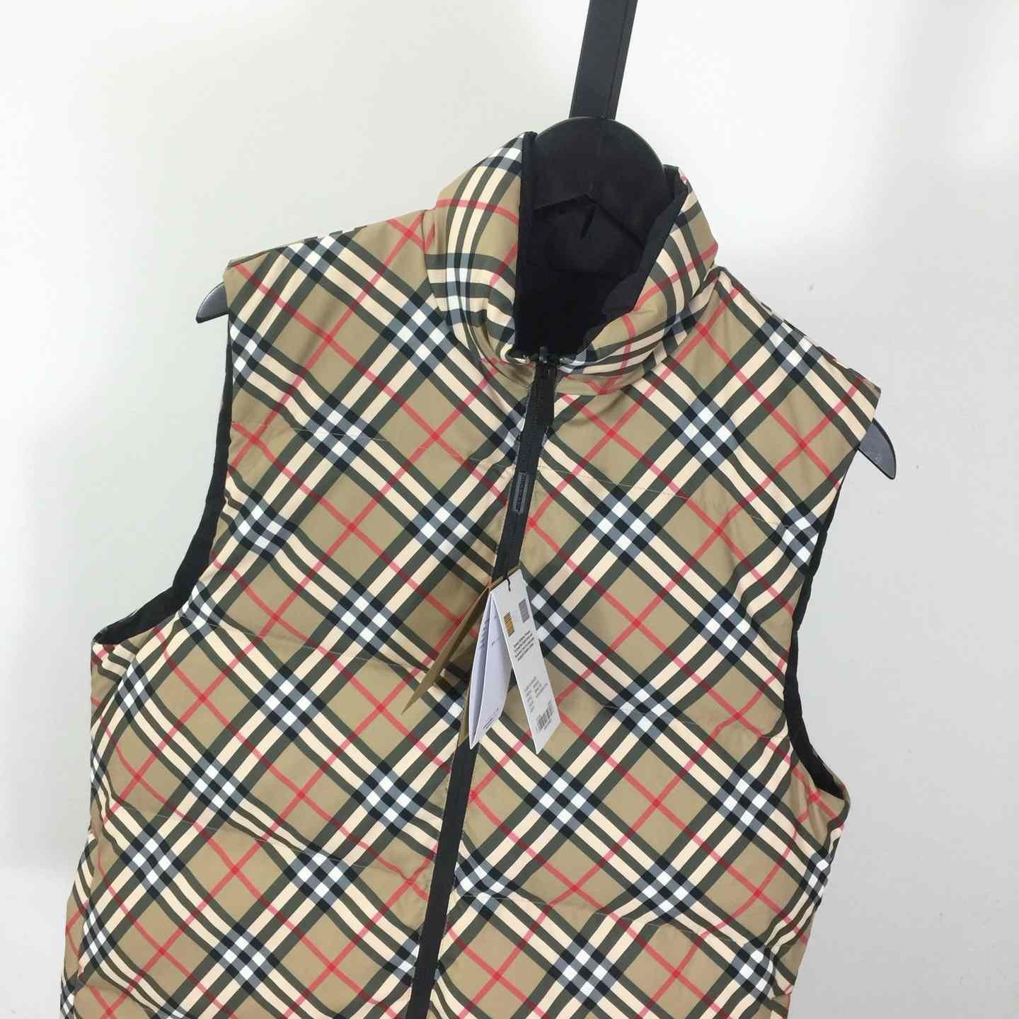 Burberry Reversible Check Puffer Gilet - DesignerGu