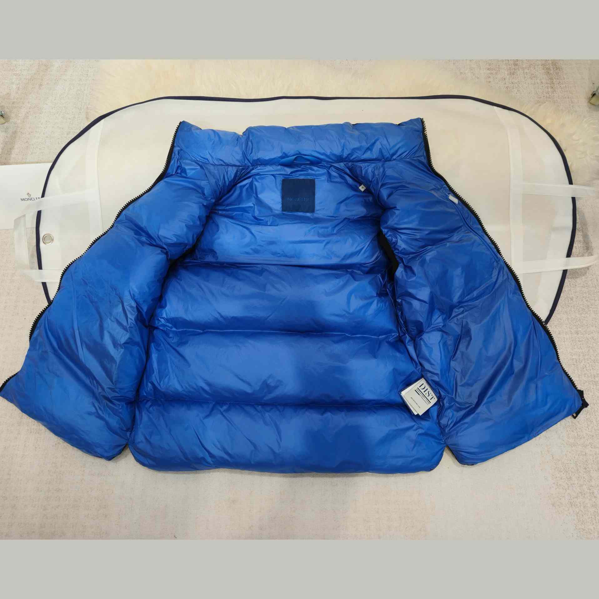 Moncler Sumido Gilet - DesignerGu