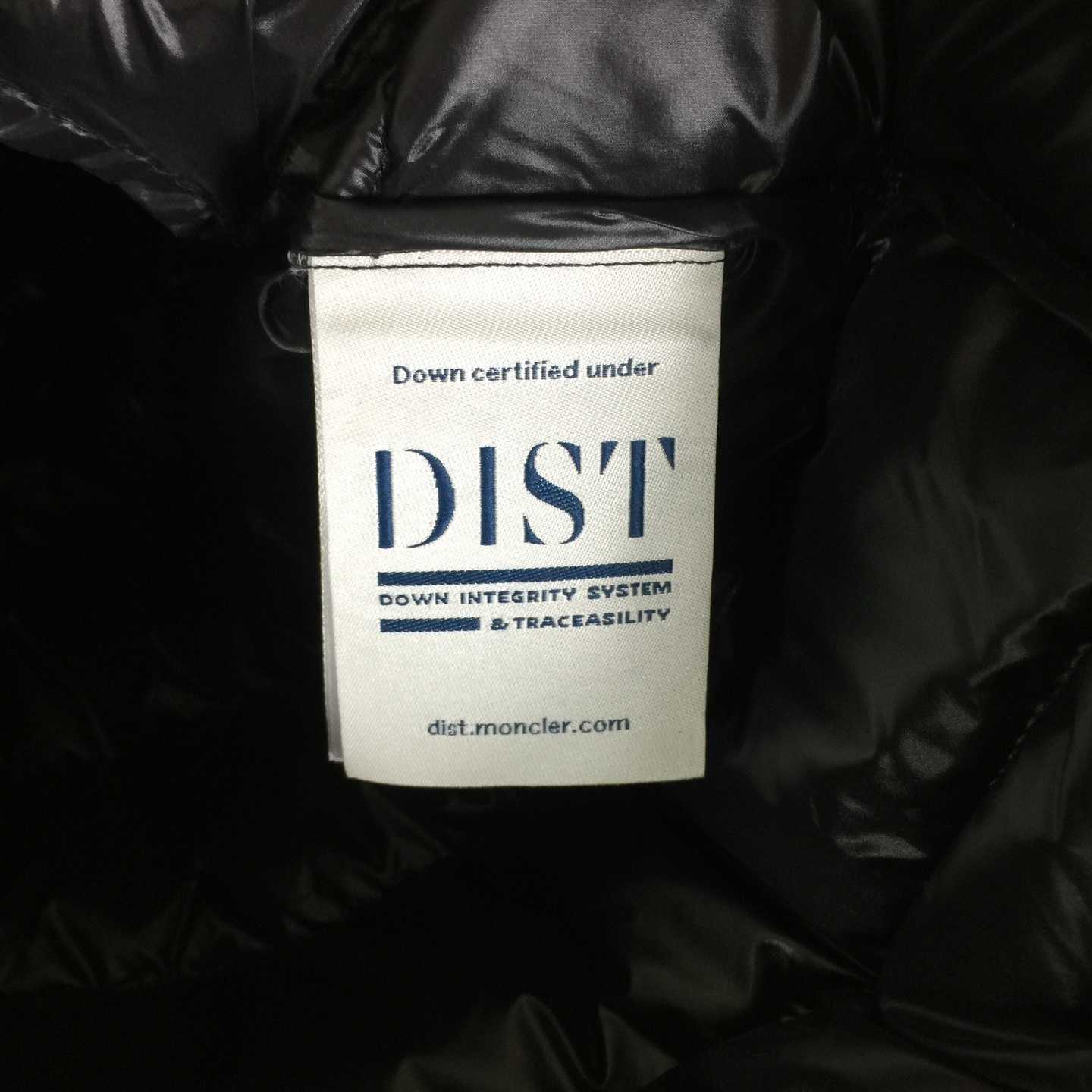 Moncler Acorus Packable Short Down Jacket - DesignerGu